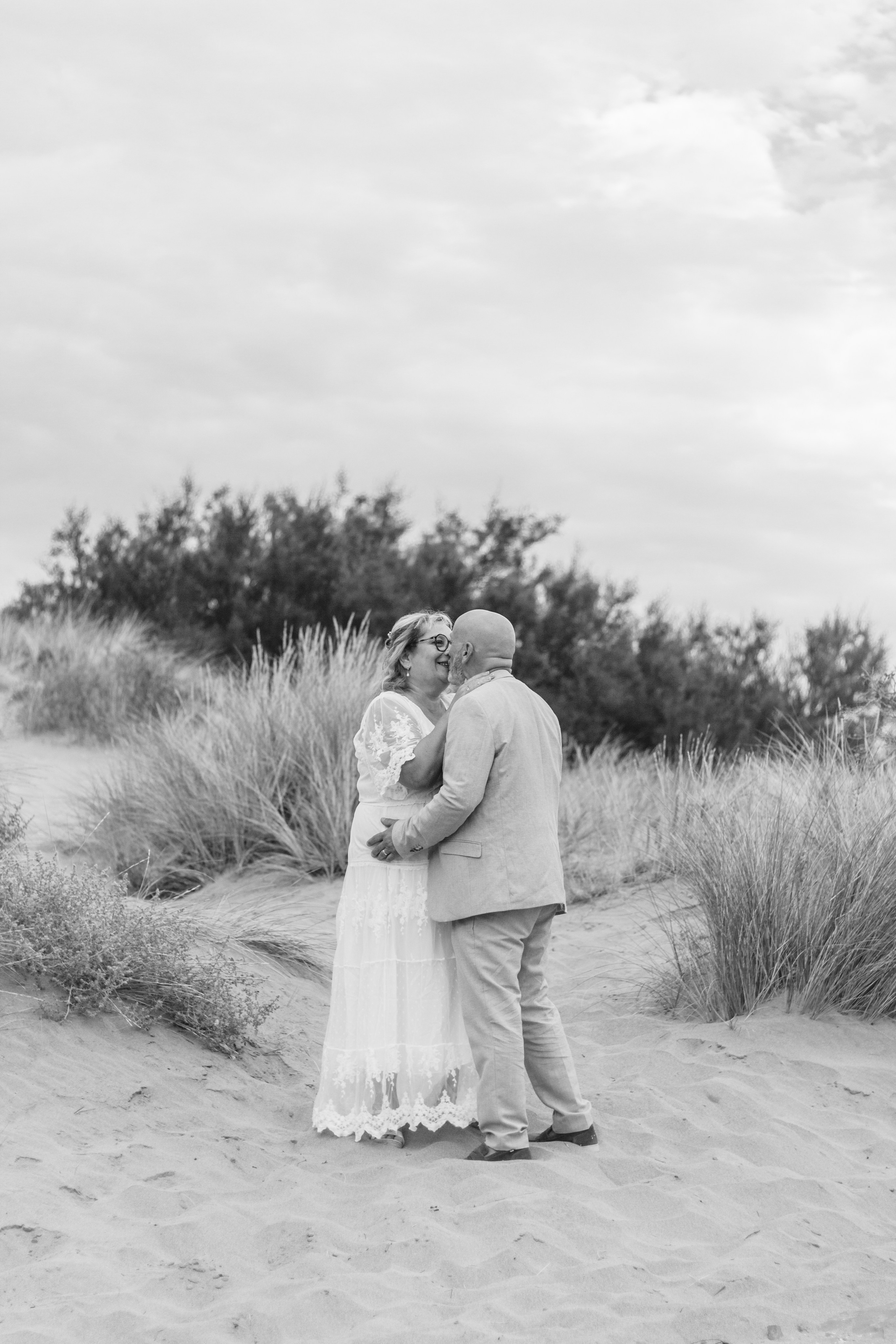 Sylvie & Lilian | Au bord de la mer. Photographe professionnelle à Poitiers, Tours et Châtellerault | Studio photo entre Poitiers et Tours – portraits, familles, entreprises, ma