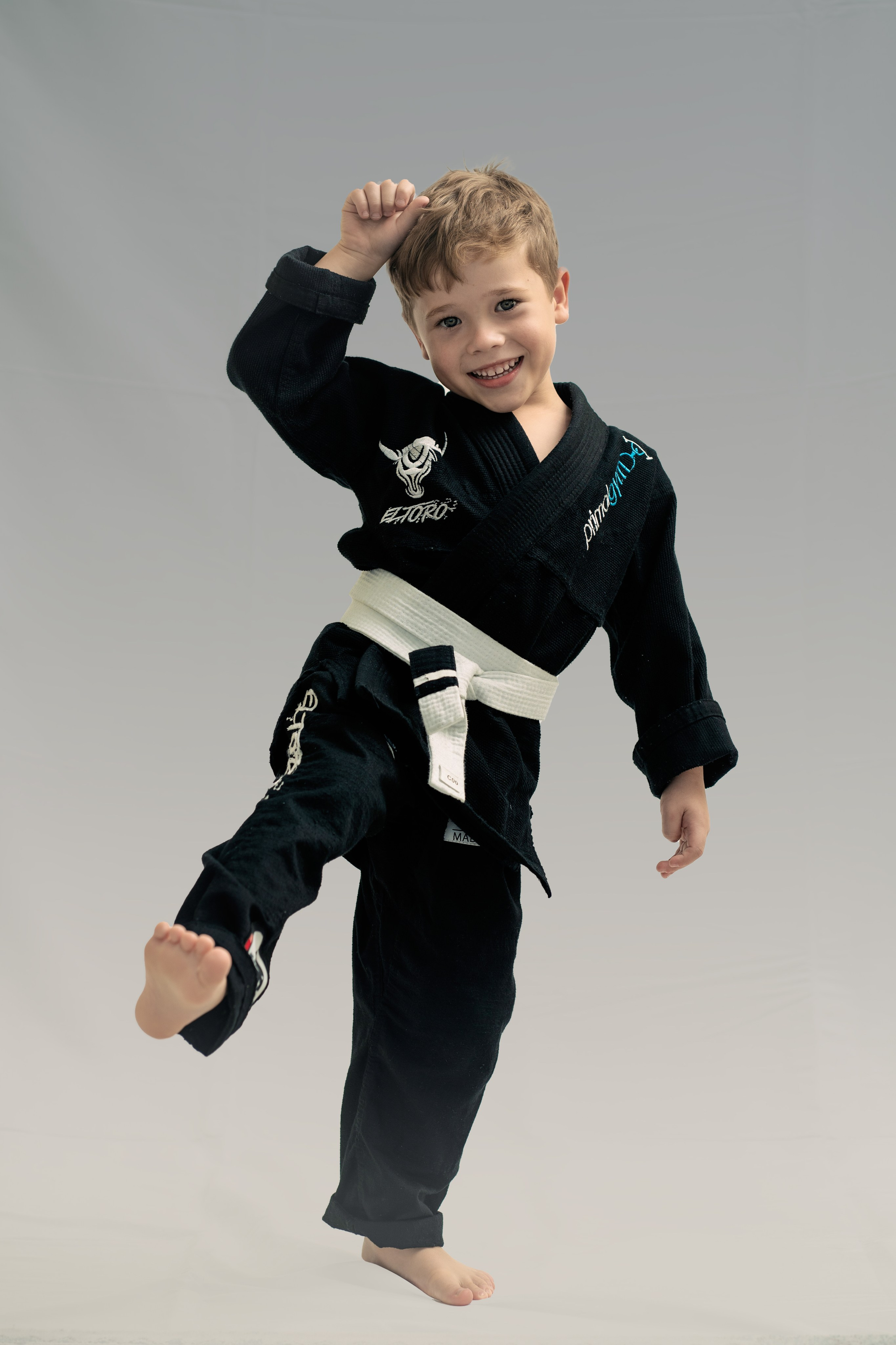 Children's photography. Children in the frame. Little athletes. Champions. A home photo shoot in Abu Dhabi. Children's photographer in Abu Dhabi, Dubai