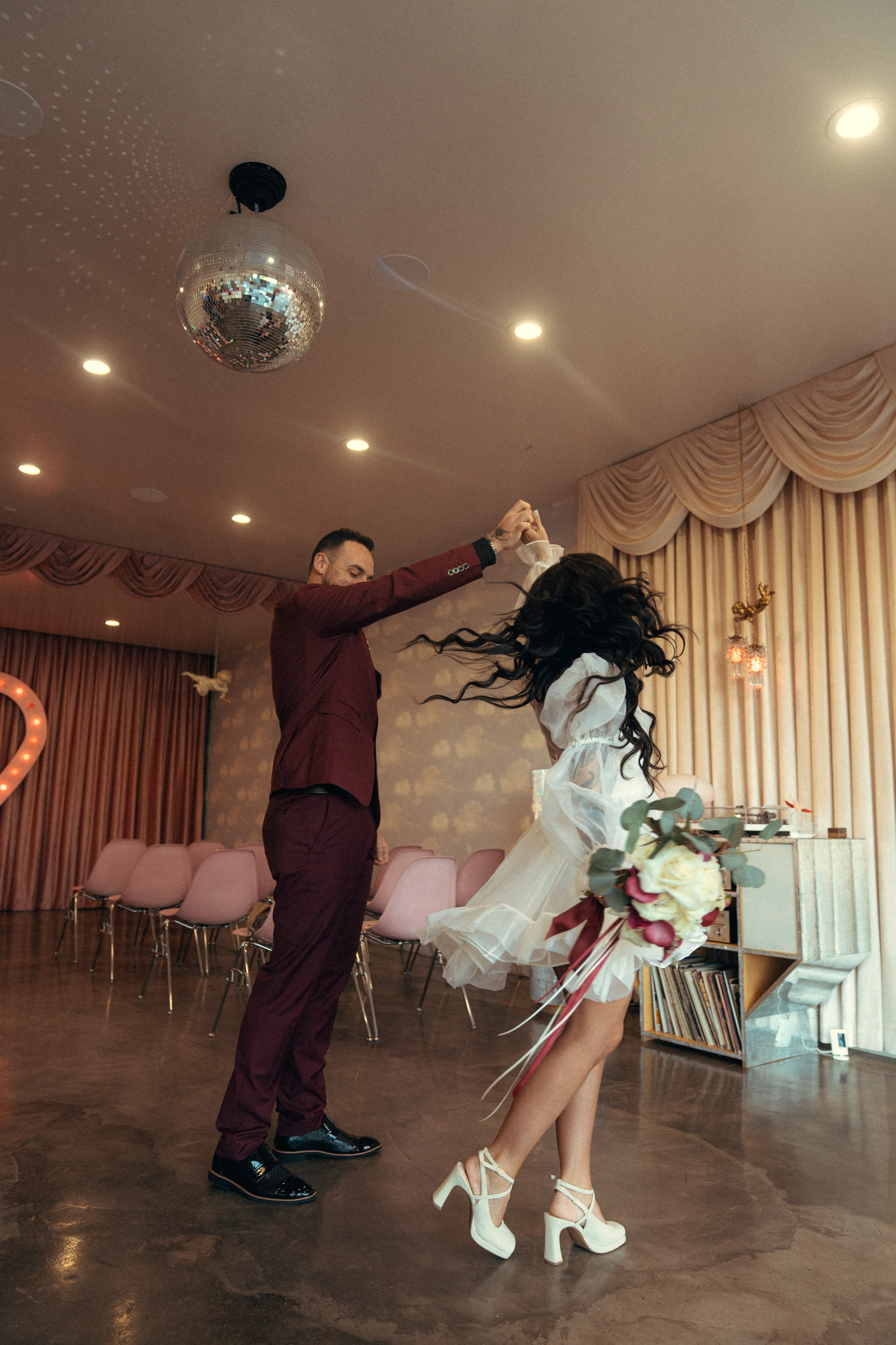 Miranda&Austin. Wedding & elopement photographer Viktoriya Kravtsov. Las Vegas