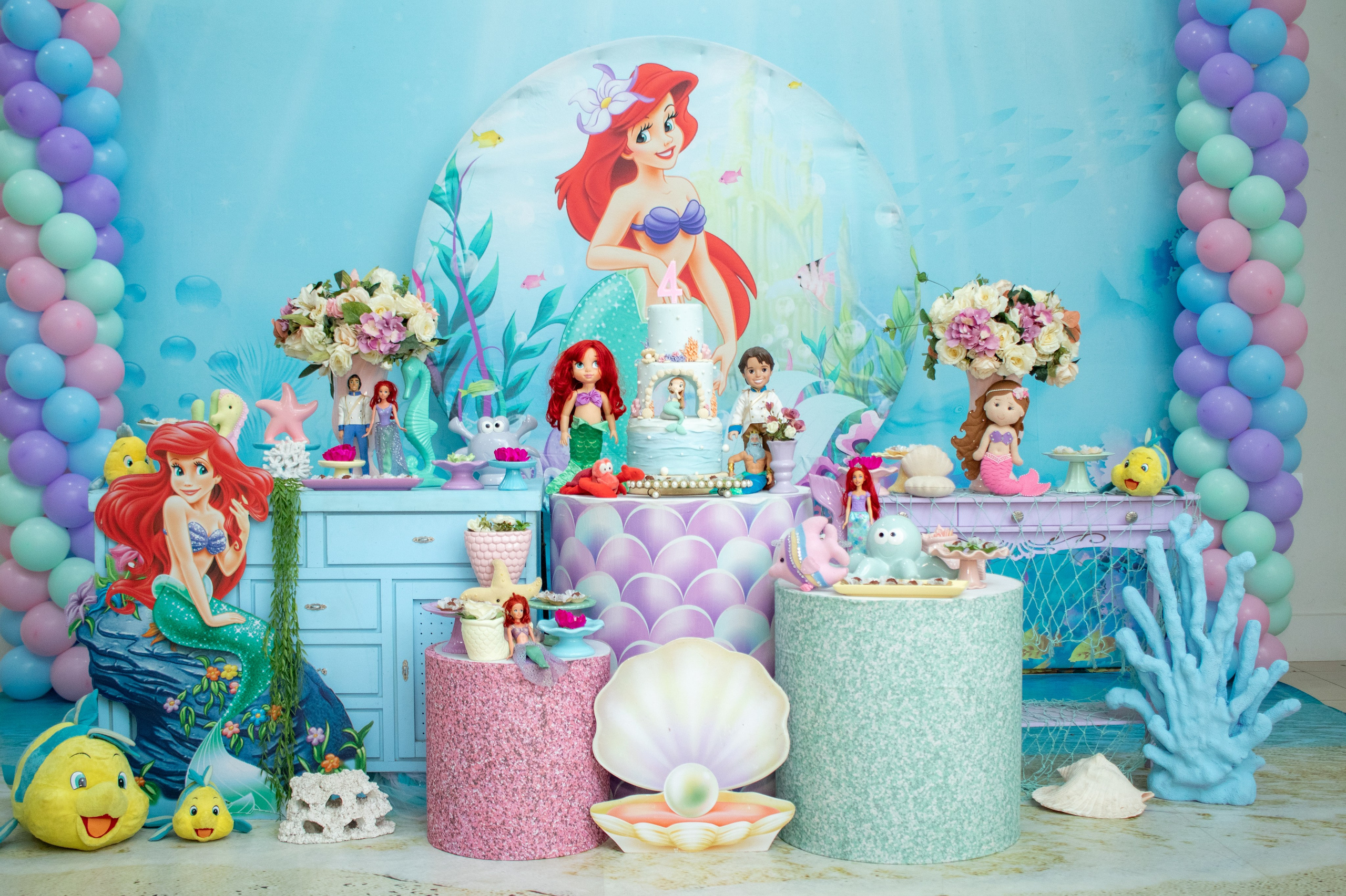 Alice — Aniversário 4 anos. Principal