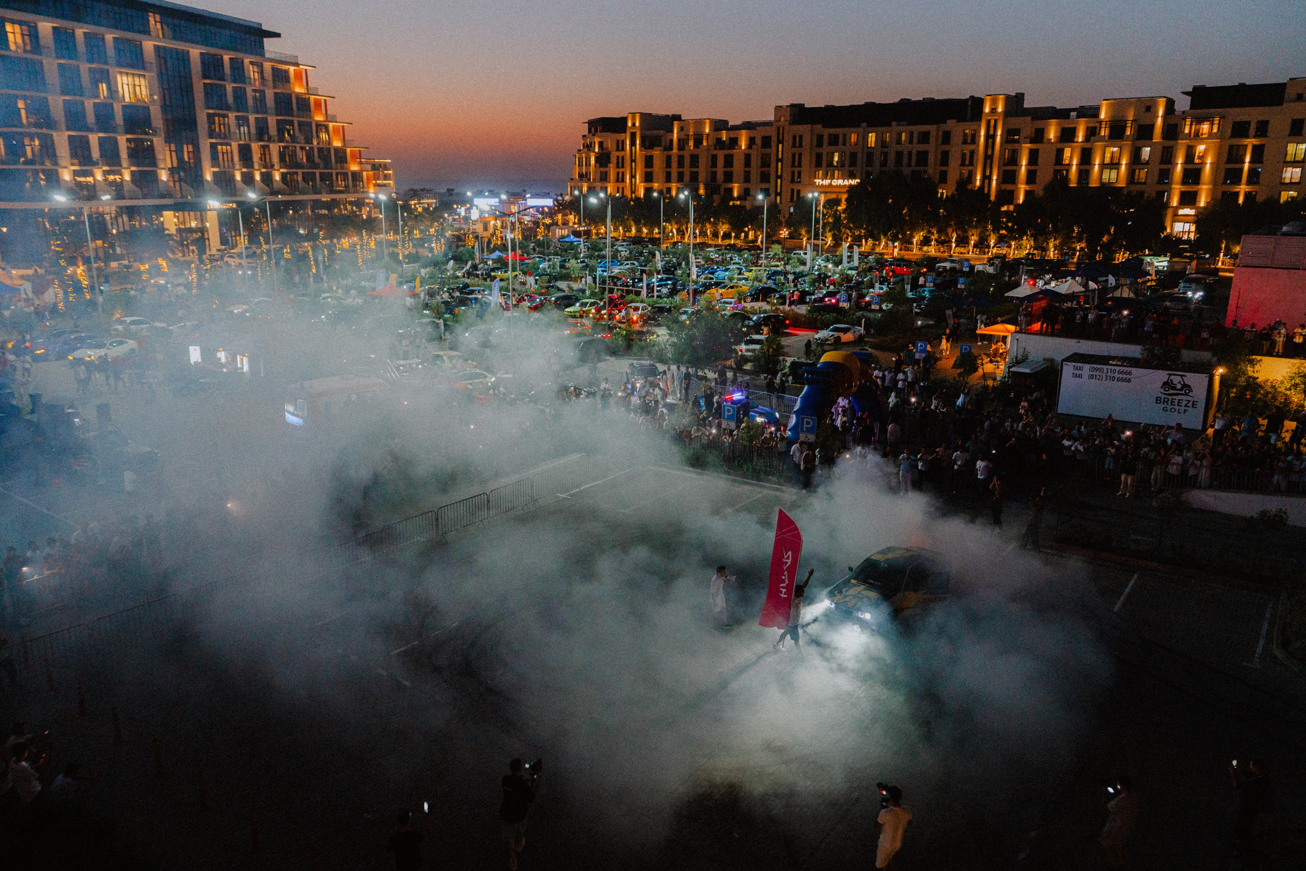 HYPER DRIVE. WORLDWIDE COMMERCIAL AUTOMOTIVE PHOTOGRAPHER