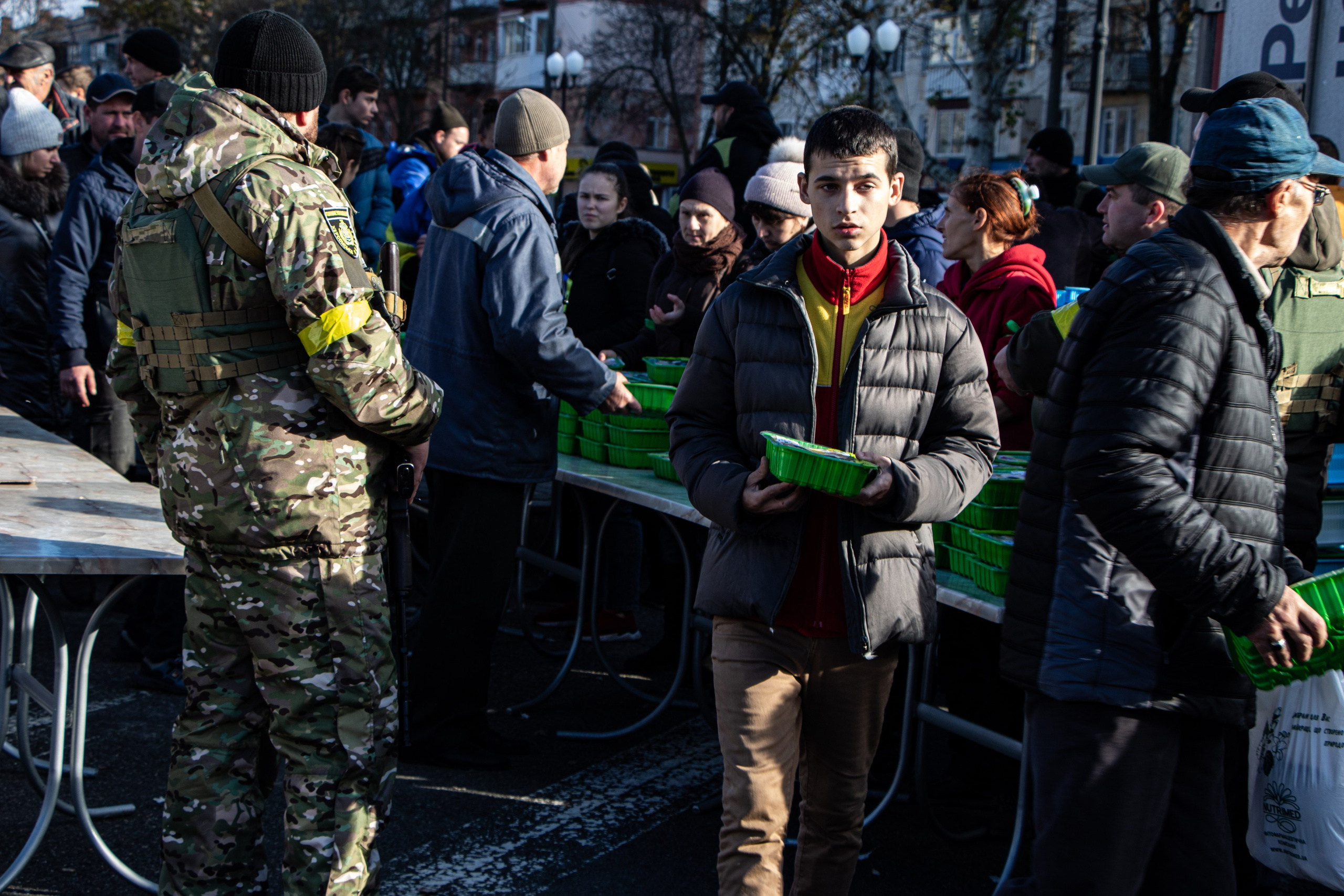 Kherson (Ukraine) 20 novembre 2022. Distribution alimentaire, quelques jours seulement après la libération de la ville de Kherson après huit mois d’occupation russe.