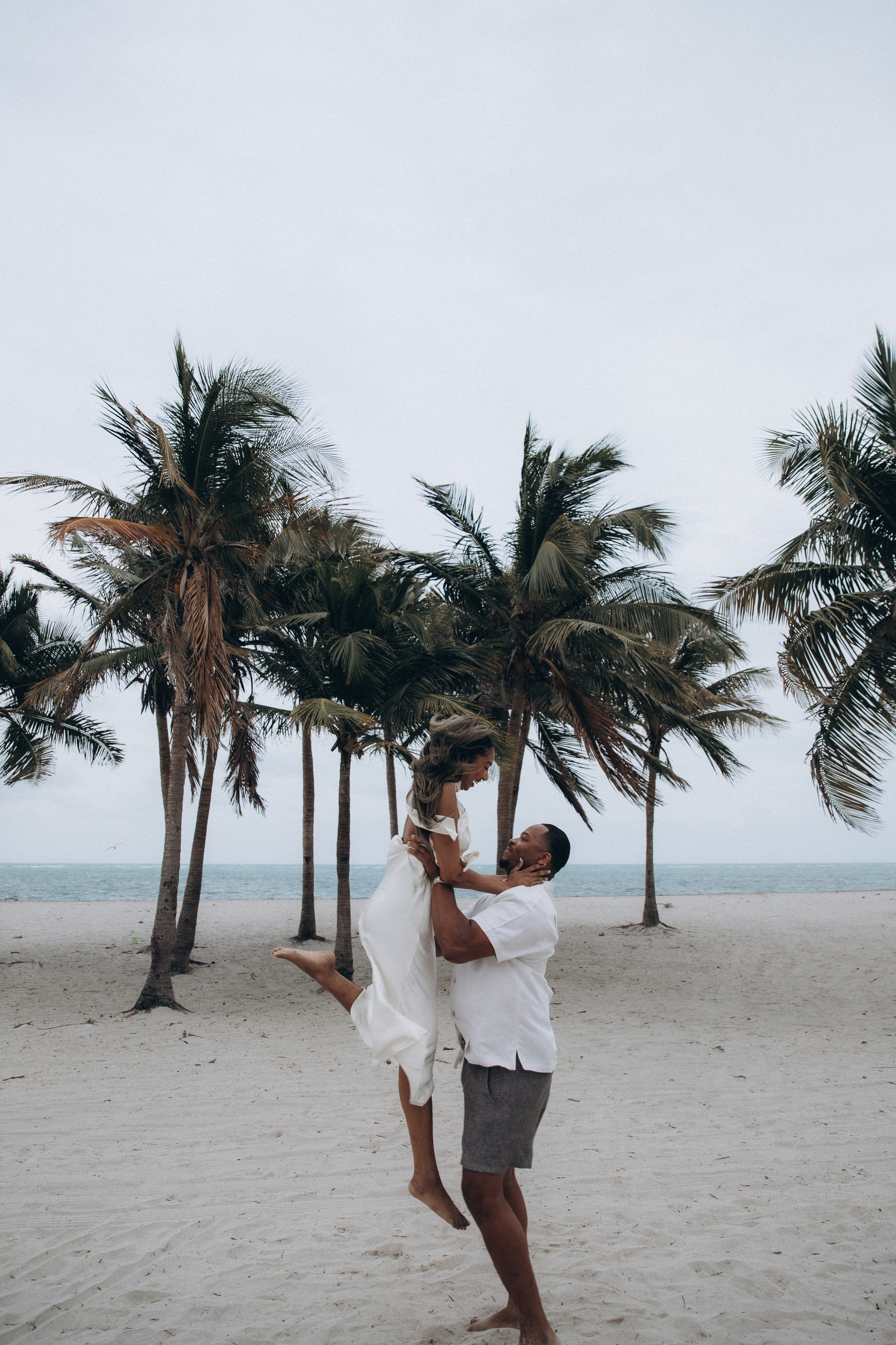 Couples & Portrait Sessions in Hawaii