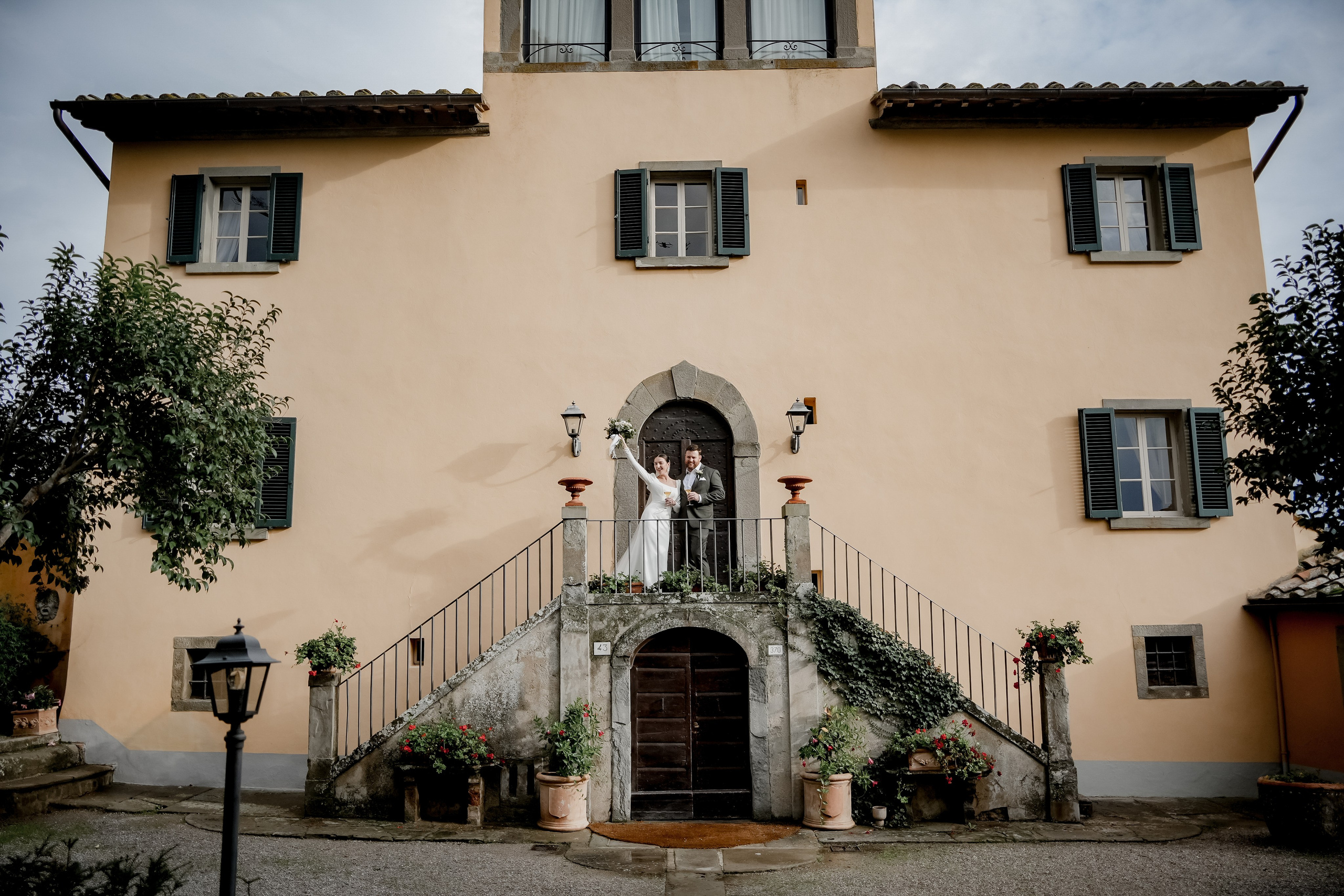 Elopment in Cortona. Villa Falconiere. Wedding Photographer in Italy