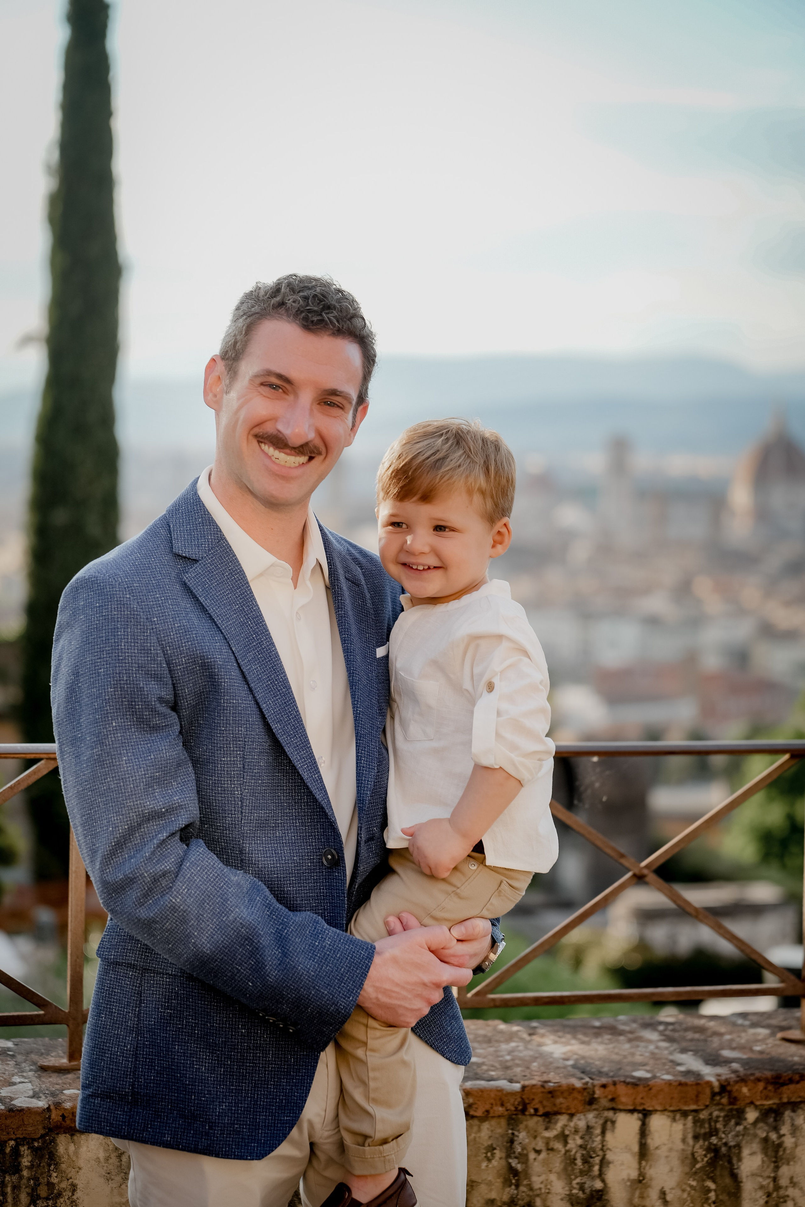 Jessica & Family. Wedding Photographer in Italy