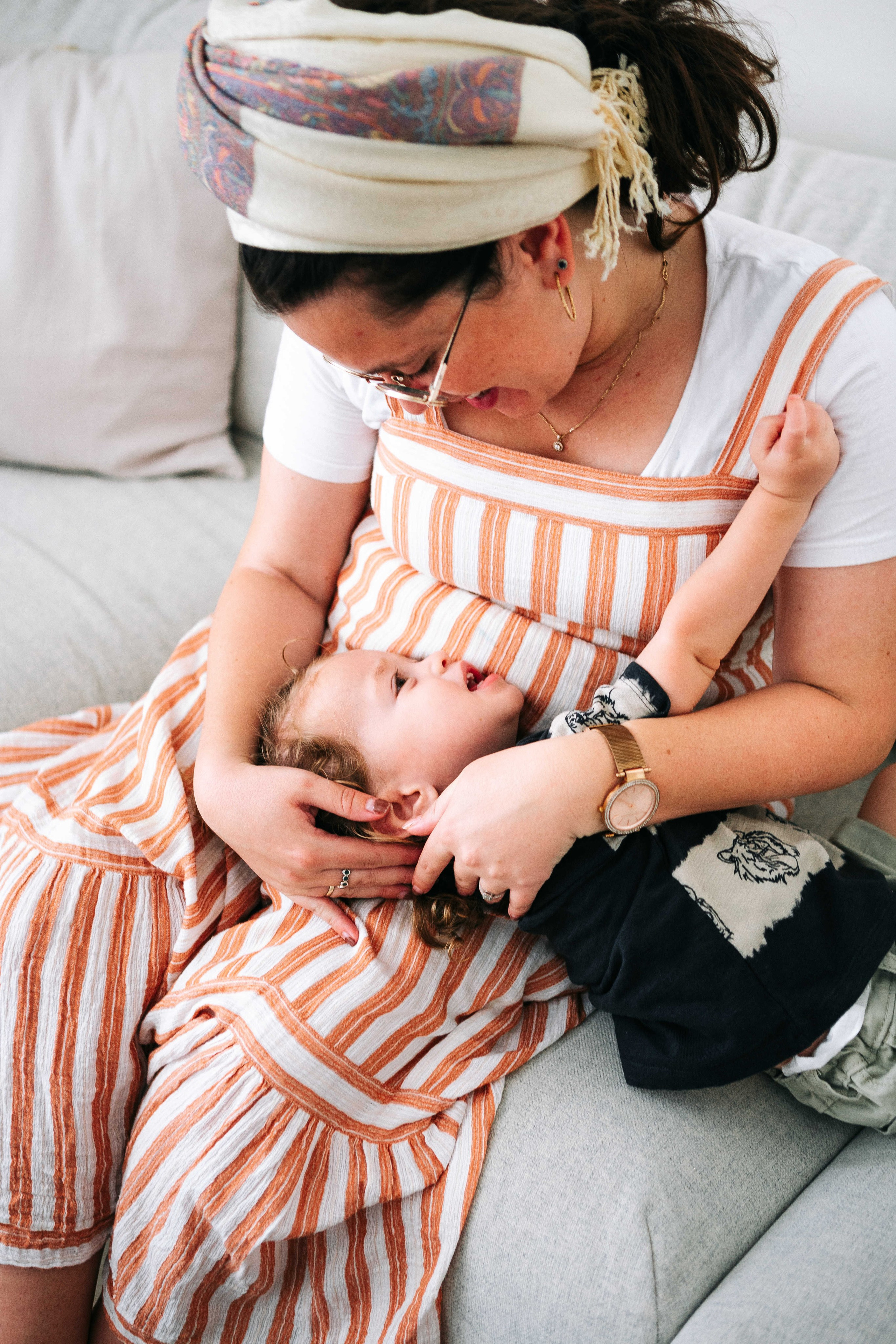 MAALE ADUMIM, HOME PHOTO SESSION + DESERT. Https://shi-photo.com/