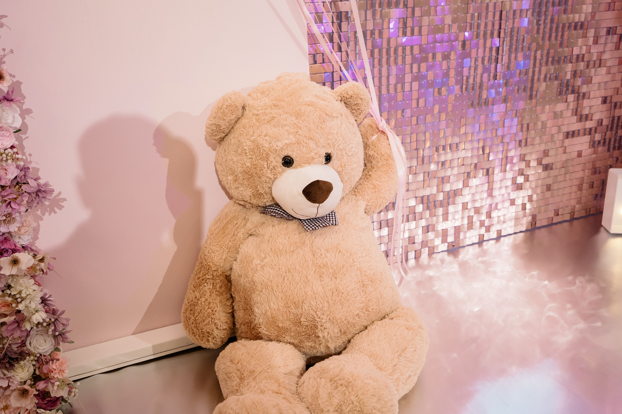 04.13.2025 First birthday. Wedding family event photographer in Chicago Nick Yushevich