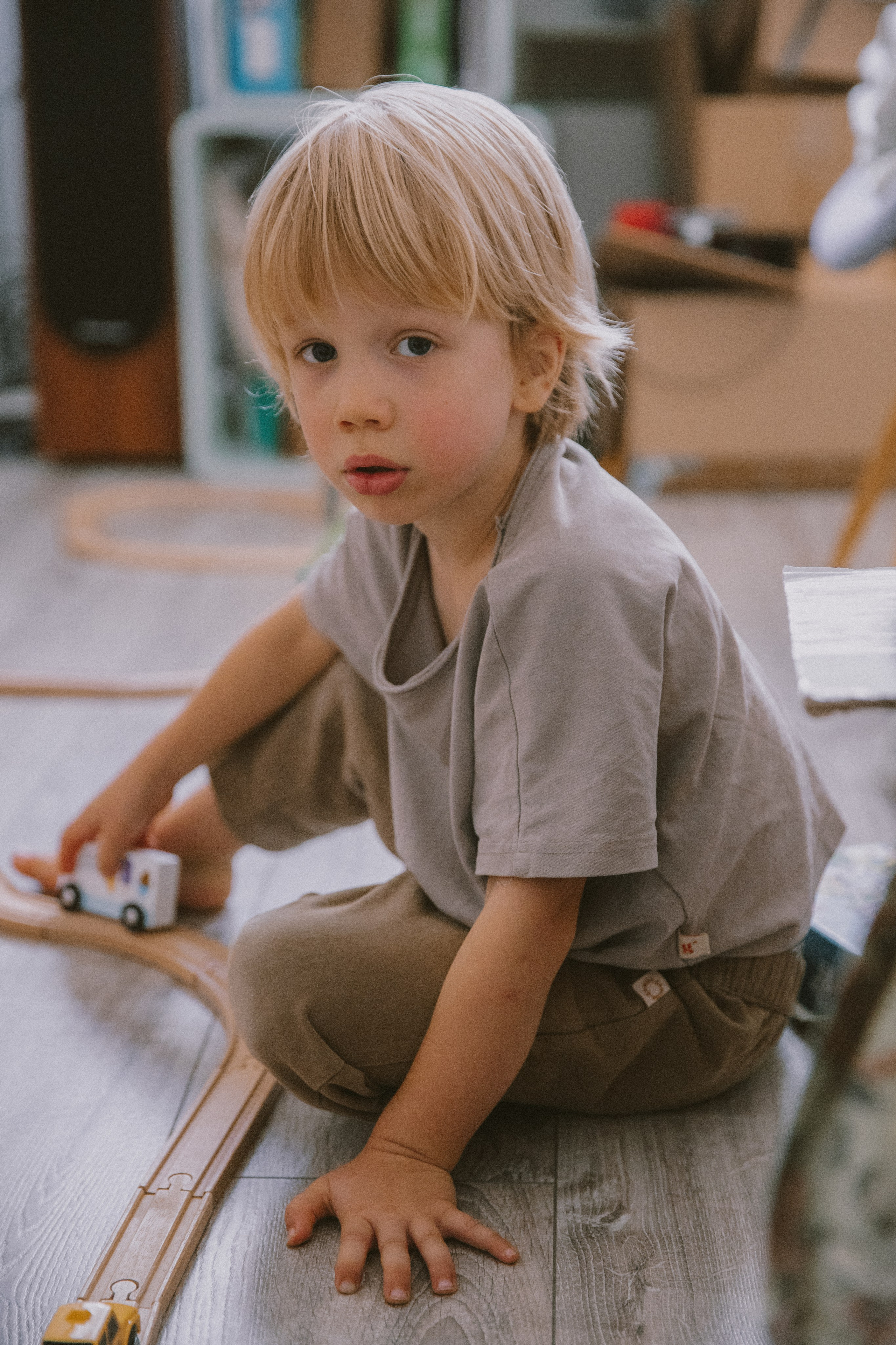 Family At Home Photoshoot in Paris | Natural Lifestyle Photography. Paris Wedding Photographer