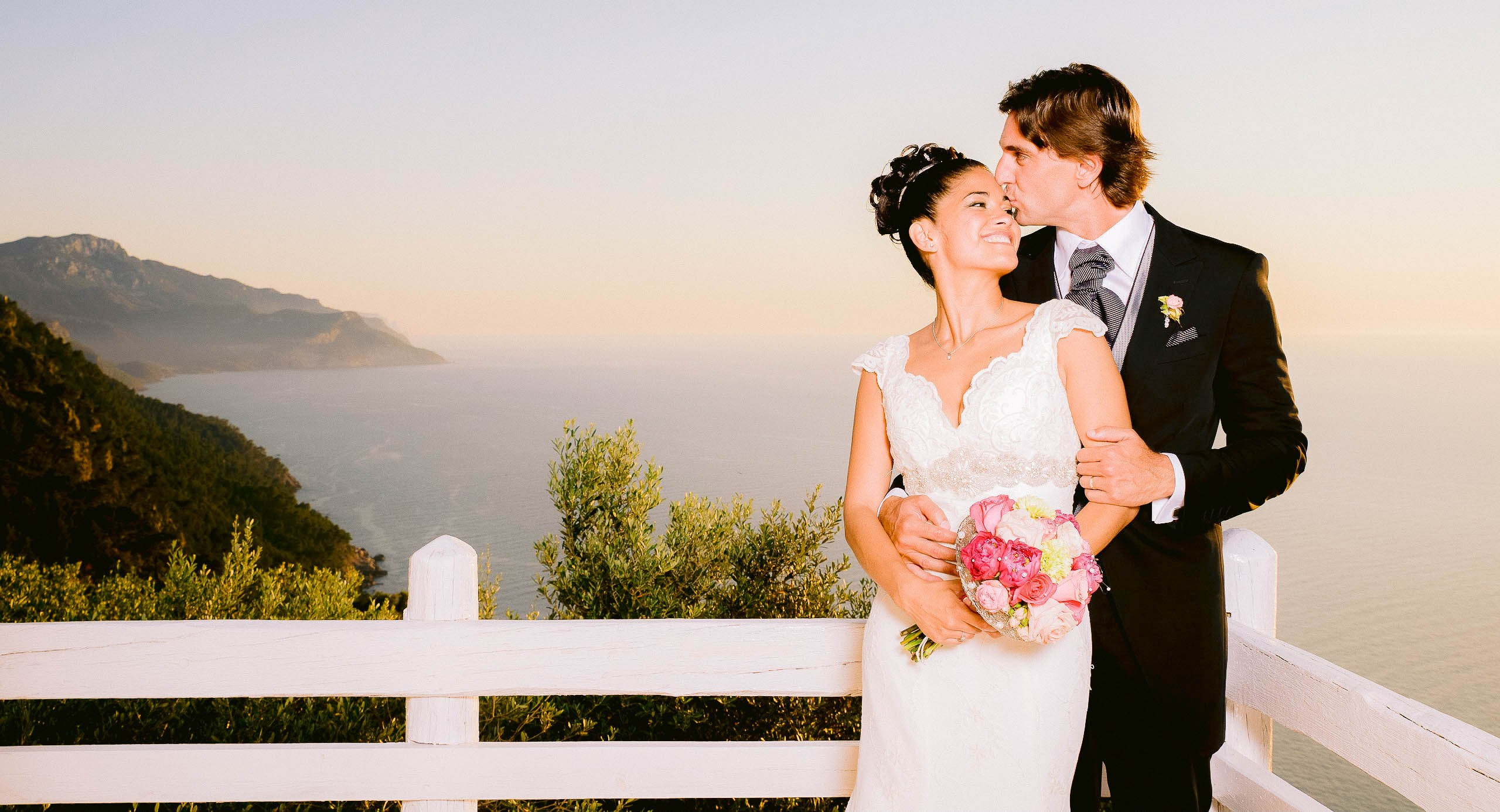 Wedding Venue Son Marroig has and ideal backdrop with the Tramuntana mountains