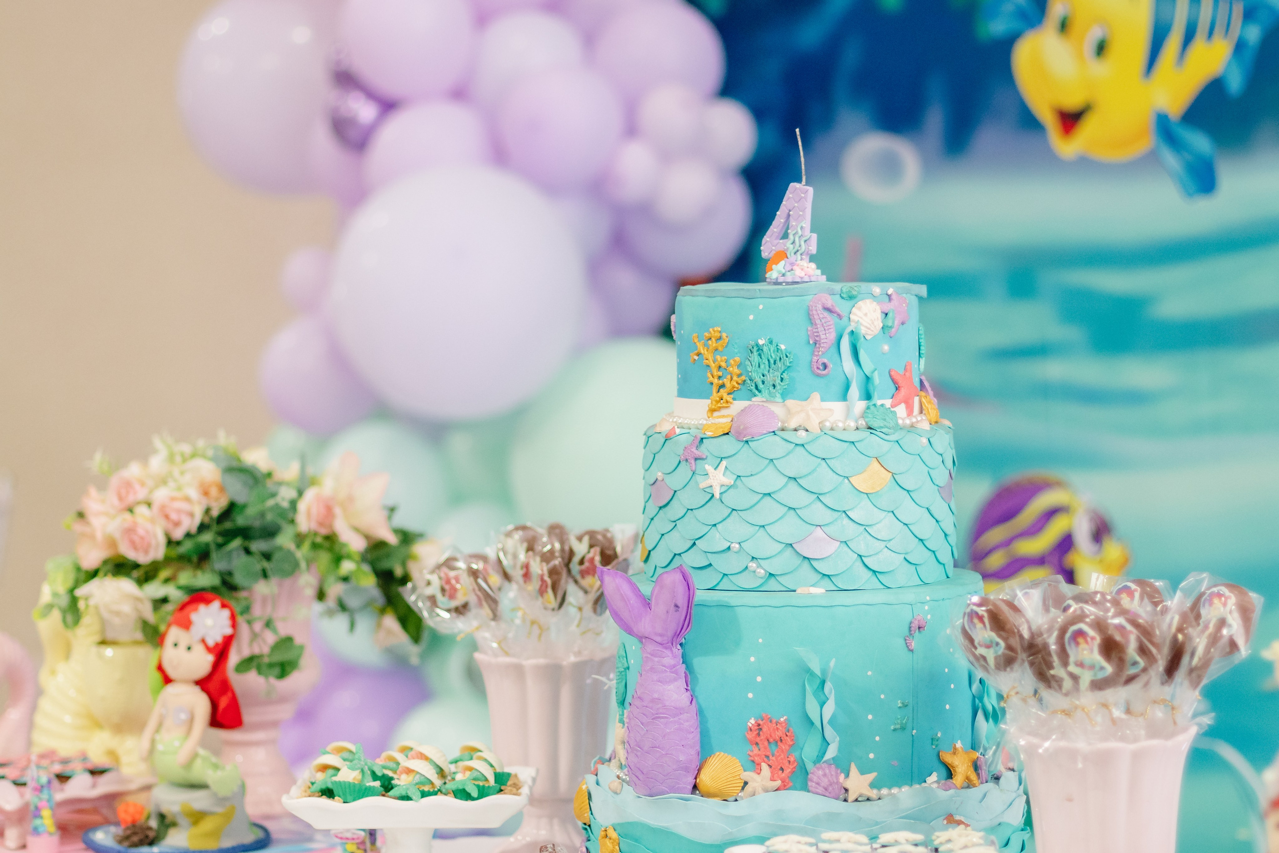 Alice — Aniversário 4 anos. Principal