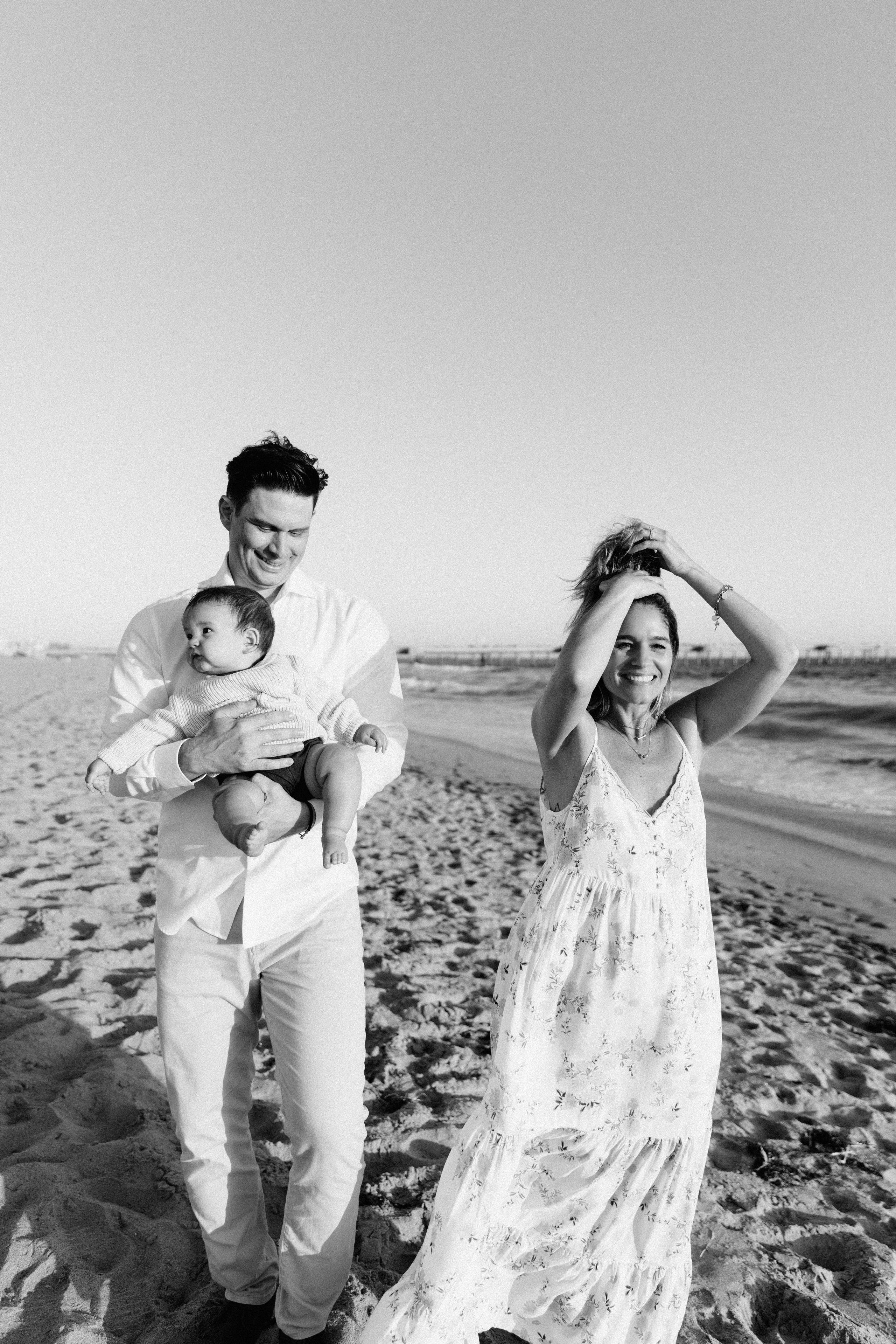 Family Photoshoot at Venice Beach, Los Angeles | Taya Frank. Southern California Family and Couple Photographer