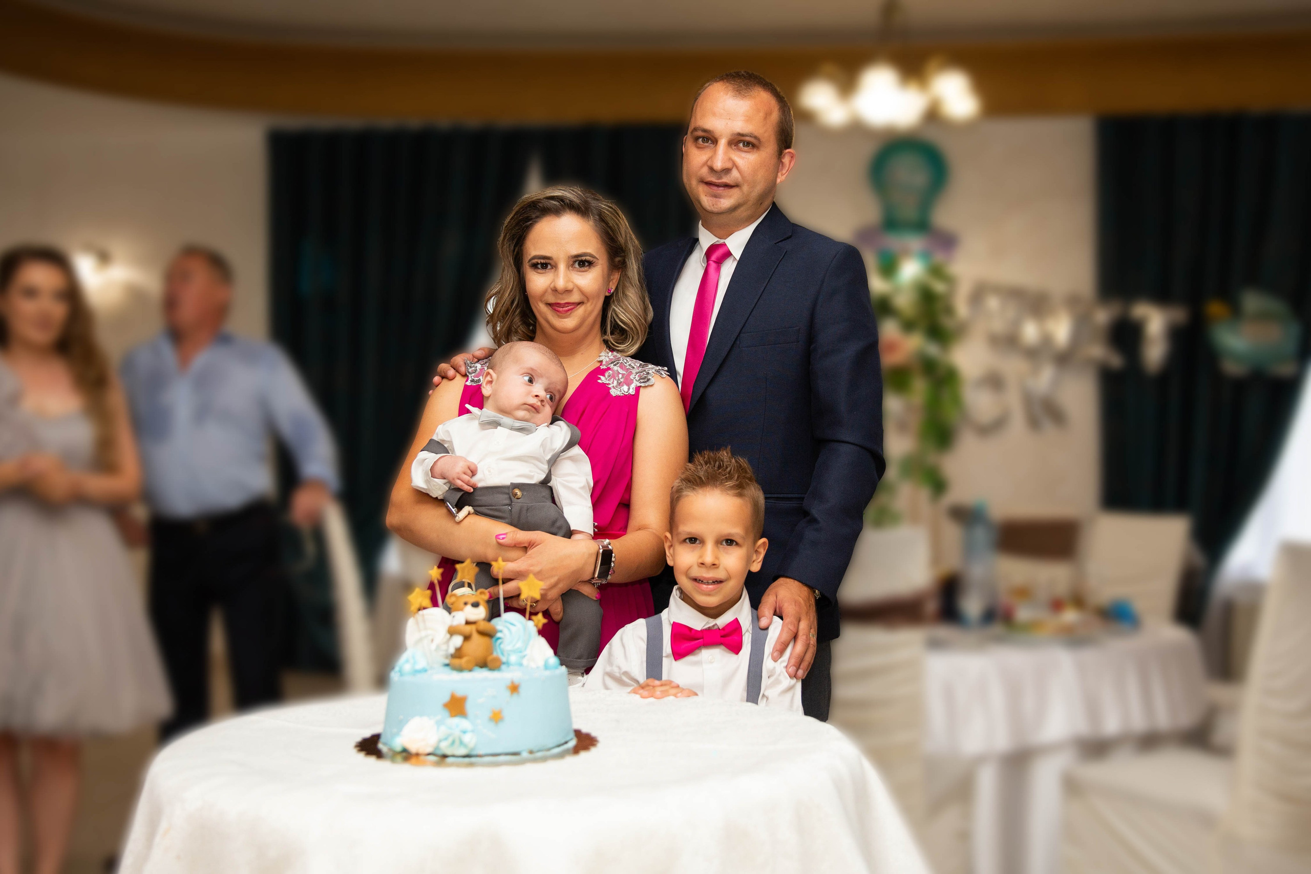 Botez Patrick. Contrast Studio