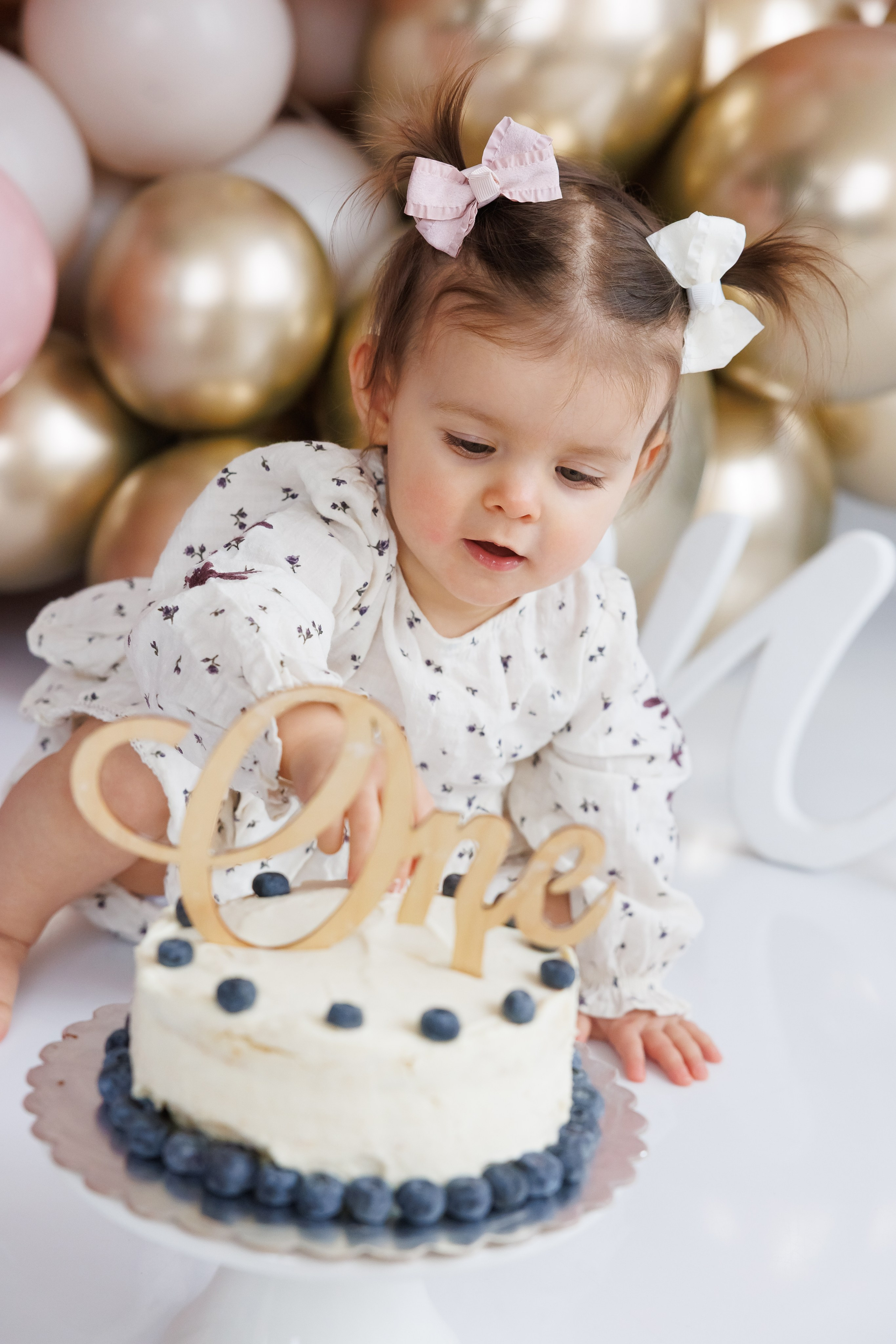 Smash cake. Фотограф Ирина Йотова