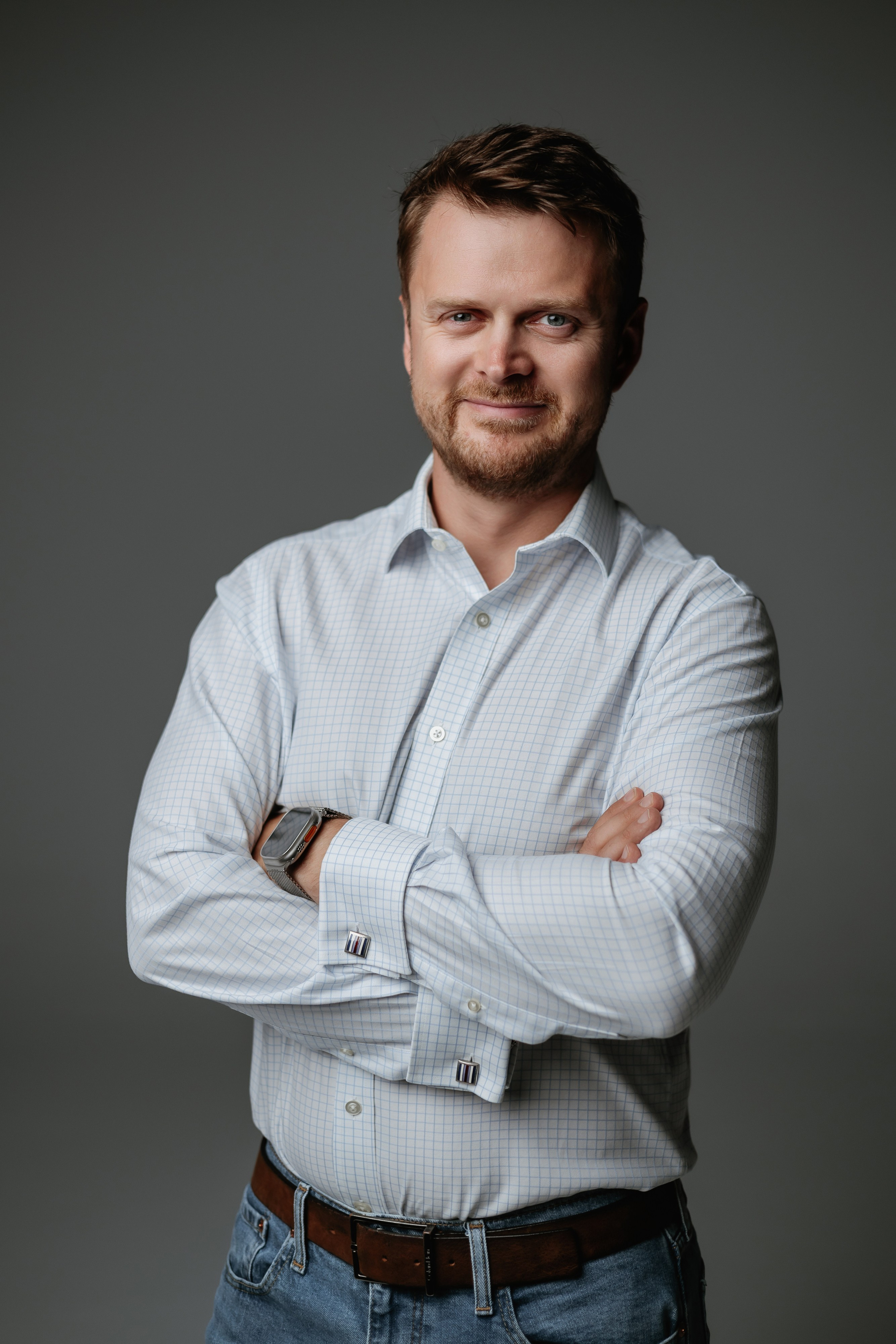 Male headshot. Elena Gorobets. Photographer in Zagreb