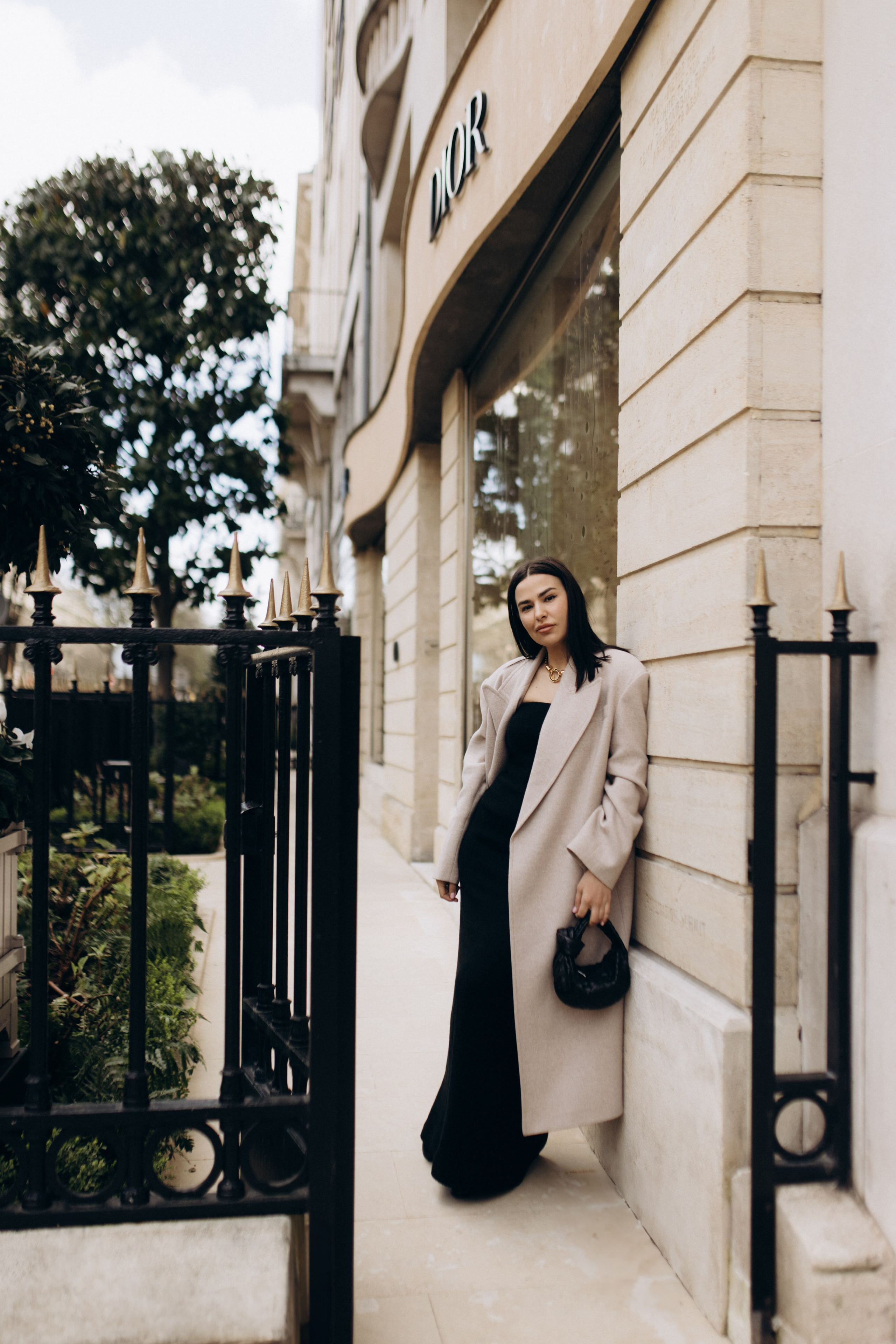 Couple, Family & Portrait Photo Sessions in Paris. Photographer Khrystyna Voronova