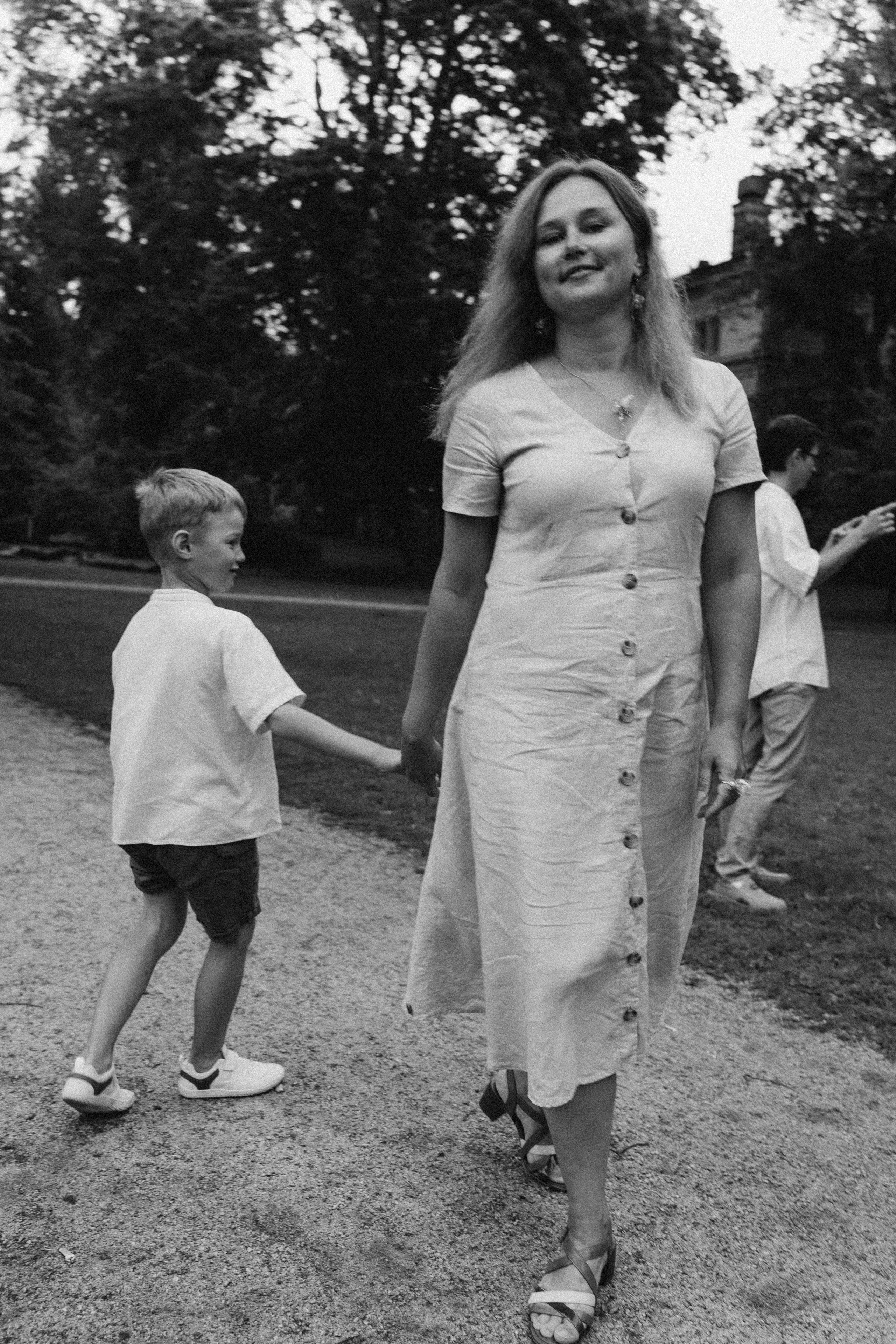 Kaivopuisto. Wedding and potrait photographer in Helsinki Vickan O