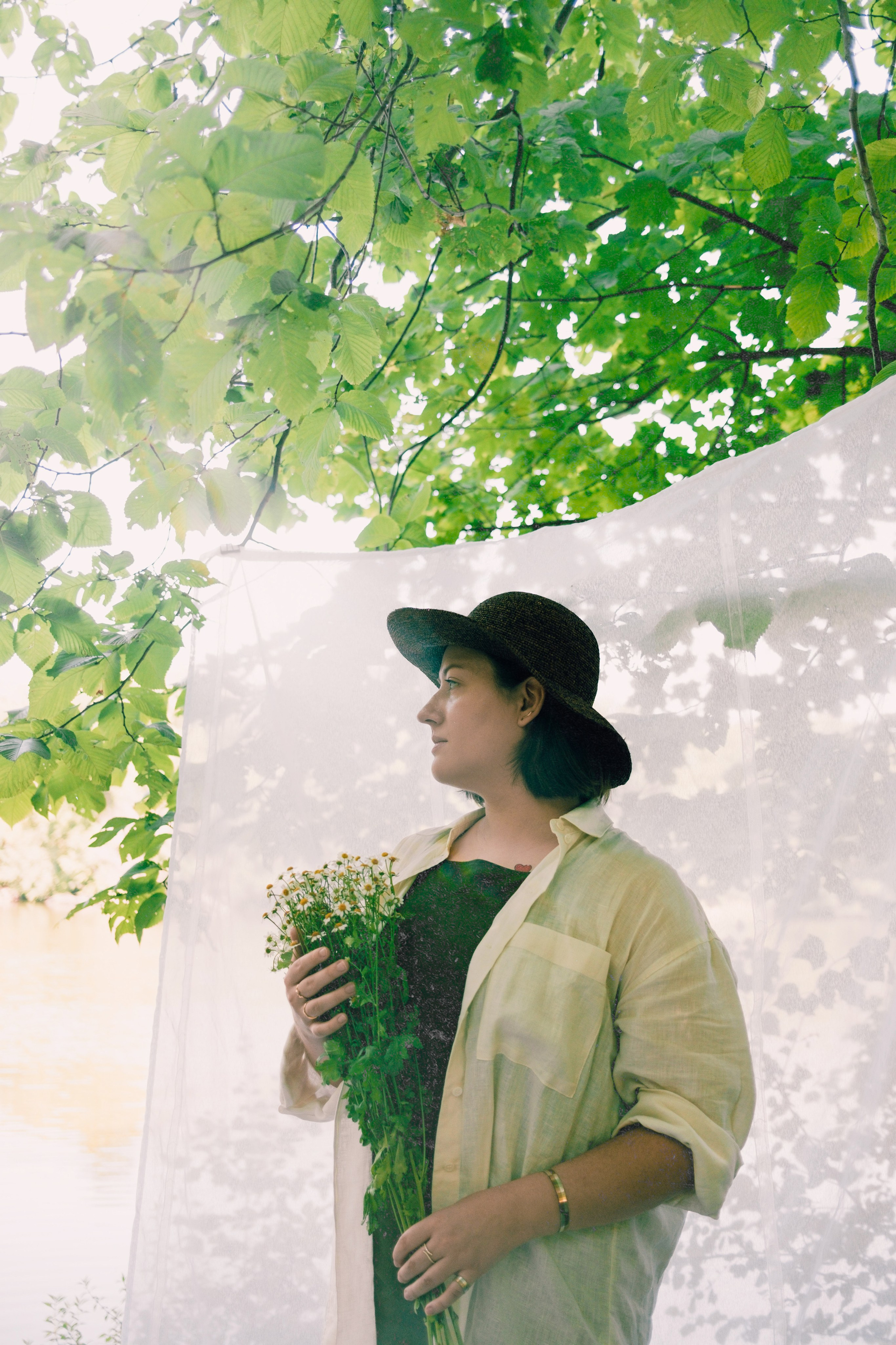 Girls Picnic on the lake. Professional Photographer in Berlin — Portraits, Love Story, Events, F