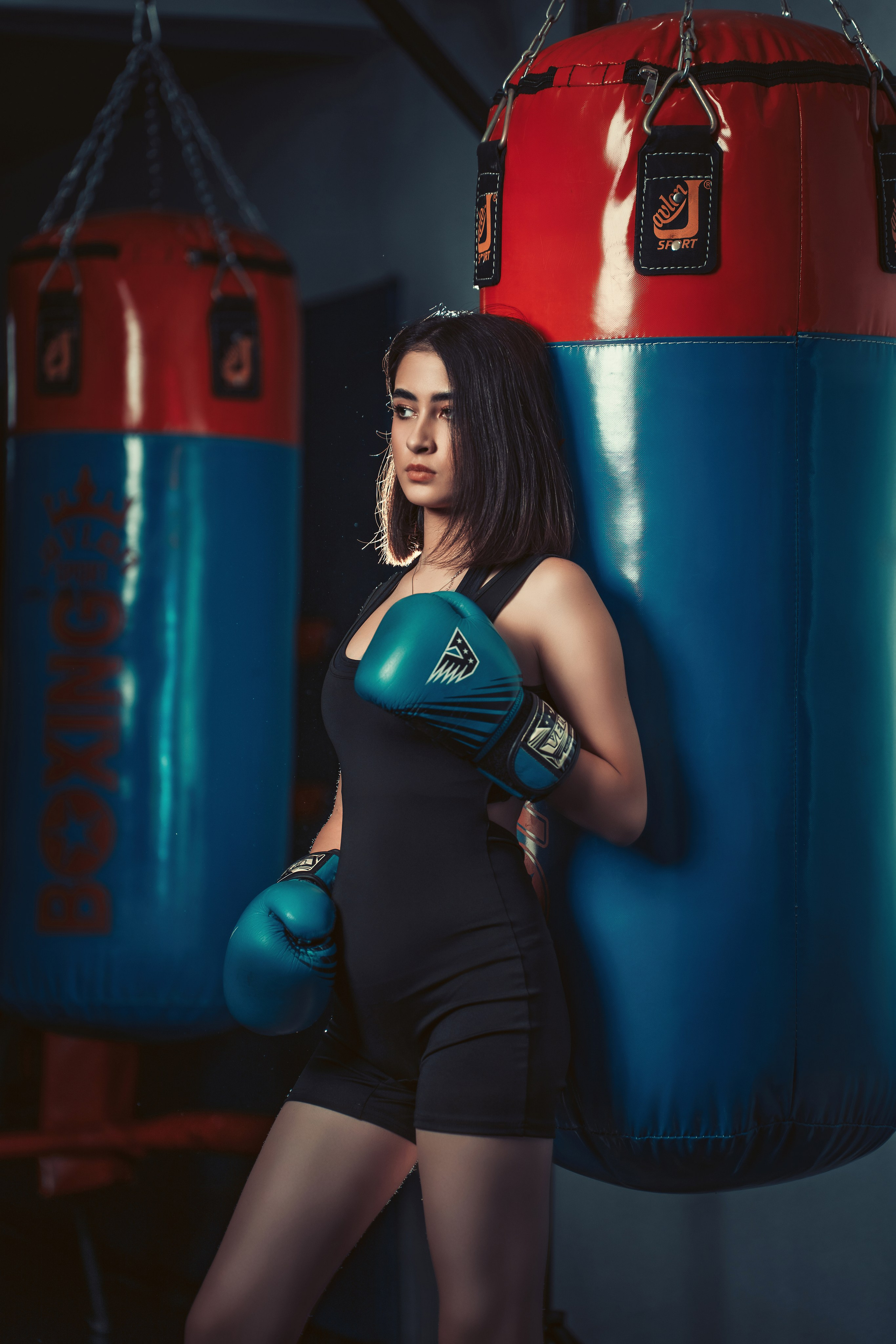 Kamila M. Nifty photography — коммерческий и портретный фотограф в Ташкенте. Студийная и выездная съёмка