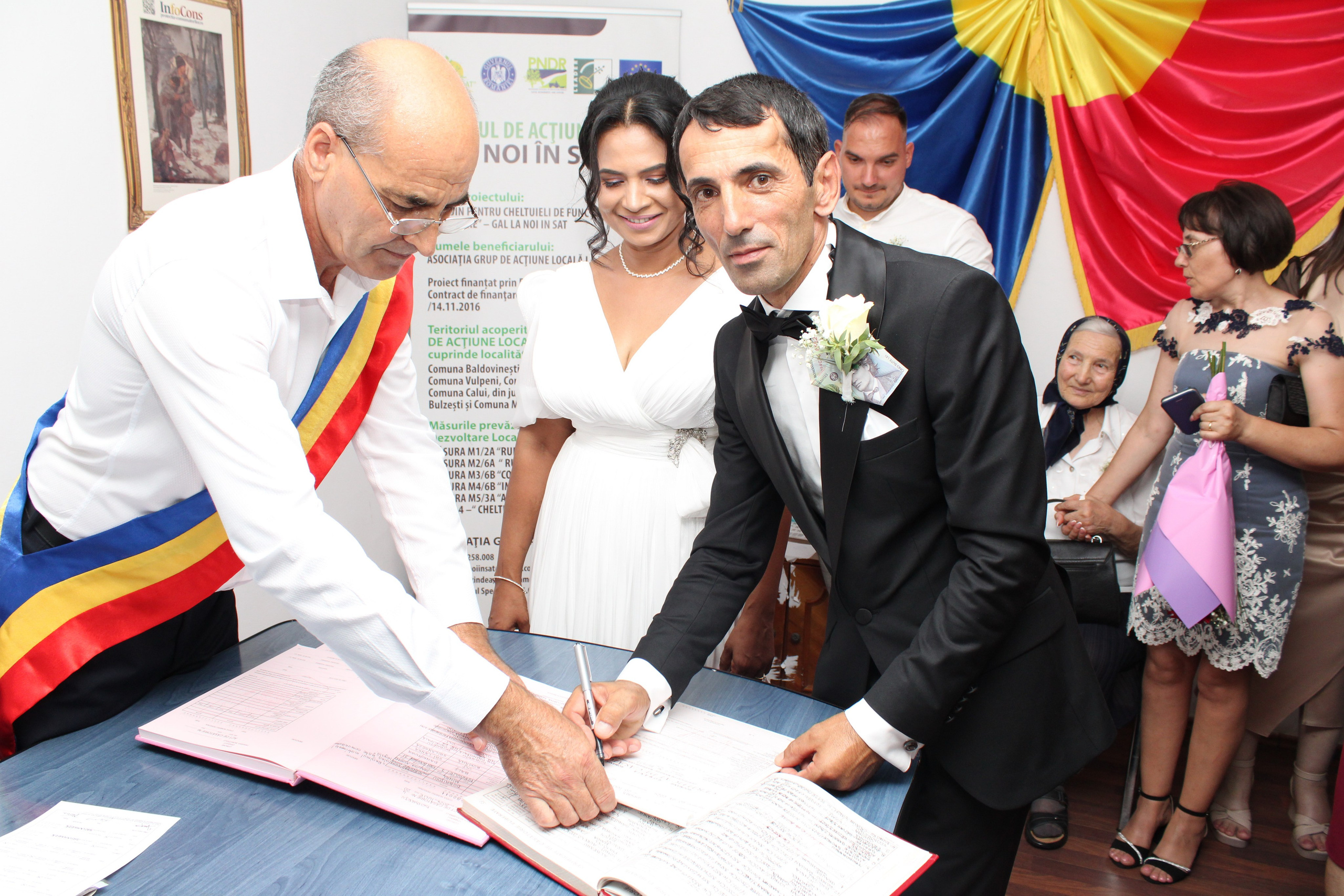 MINEL & MALINA. PETRU BYZO - family and children photographer in ROMANIA