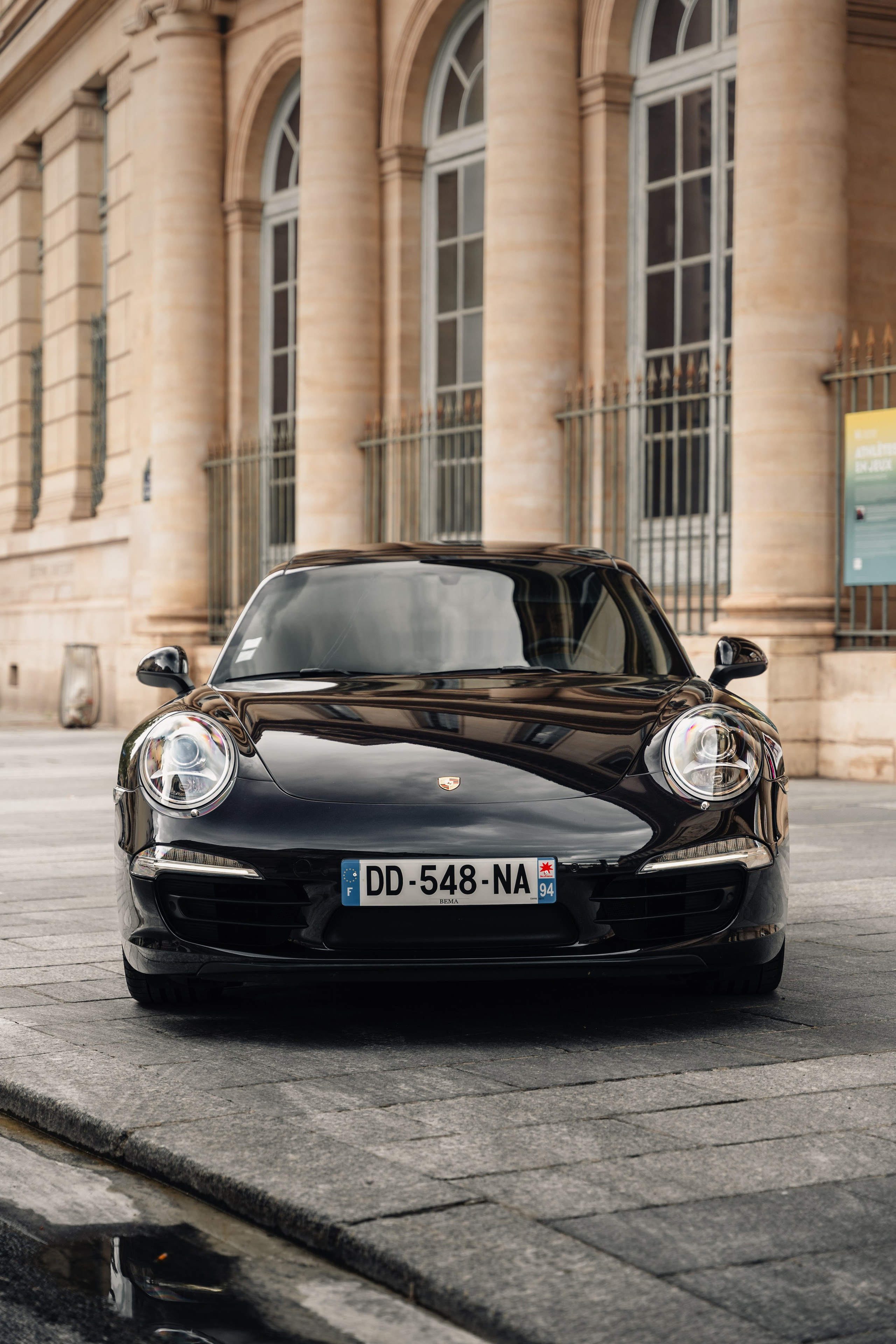 Porsche 991 Carrera 4. Photographer in Paris — Vitalii Motruk