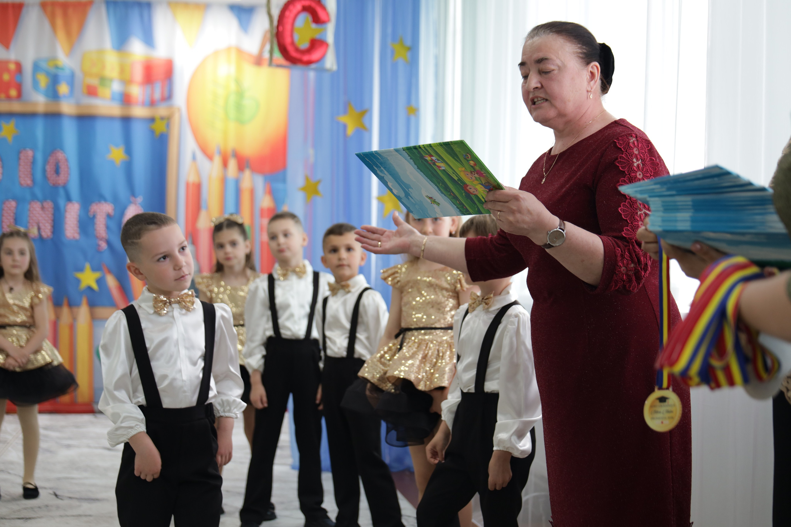 O filă de copilărie.... Alika Dia- Fotograf în Republica Moldova, Strășeni
