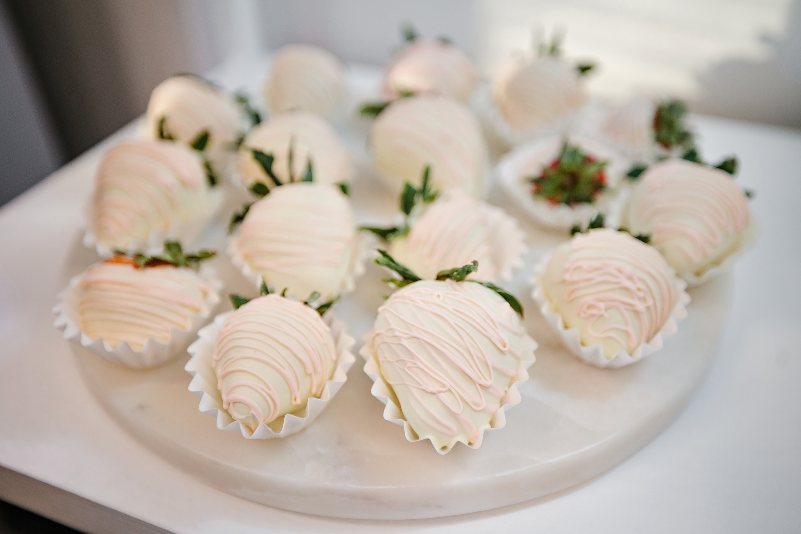 Grand Opening Trynkina Makeup 11.20.2022. Wedding family event photographer in Chicago Nick Yushevich