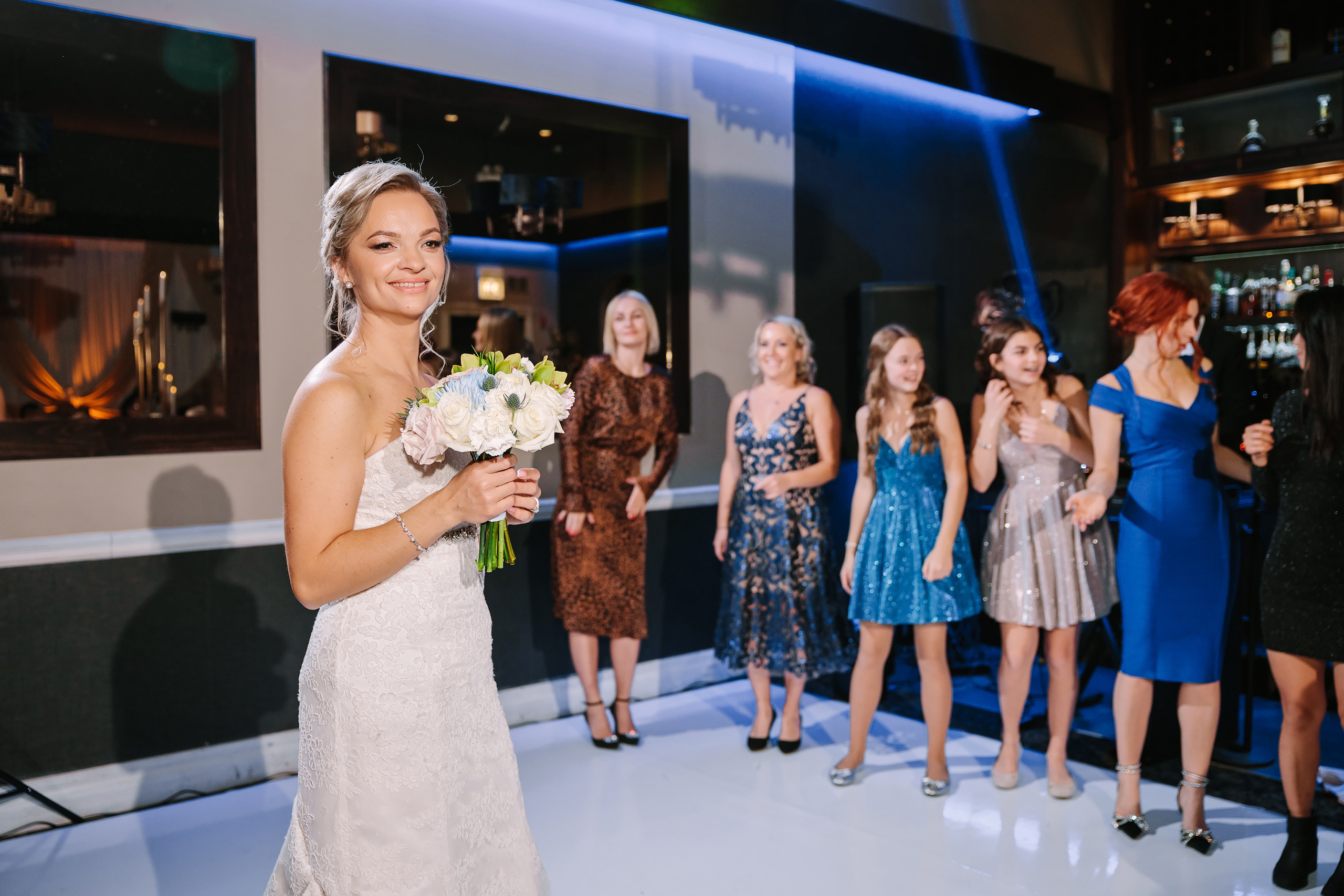 10.29.2022 Wedding. Wedding family event photographer in Chicago Nick Yushevich