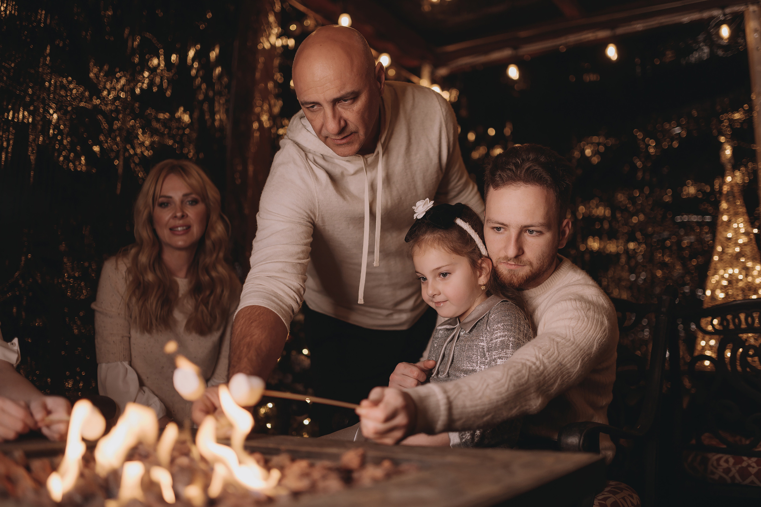 11.26.2022 Christmas Photoshoot. Wedding family event photographer in Chicago Nick Yushevich