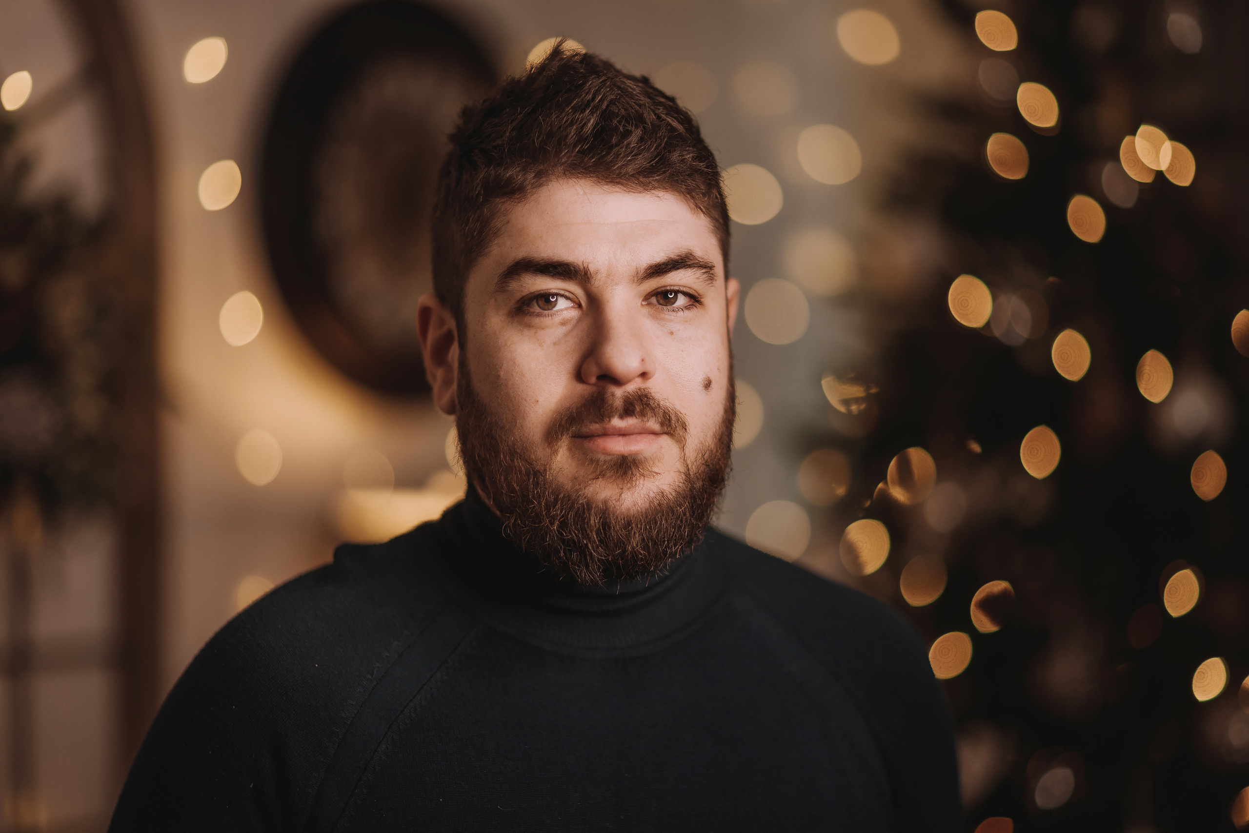 11.27.2022 Christmas Photoshoot 8. Wedding family event photographer in Chicago Nick Yushevich