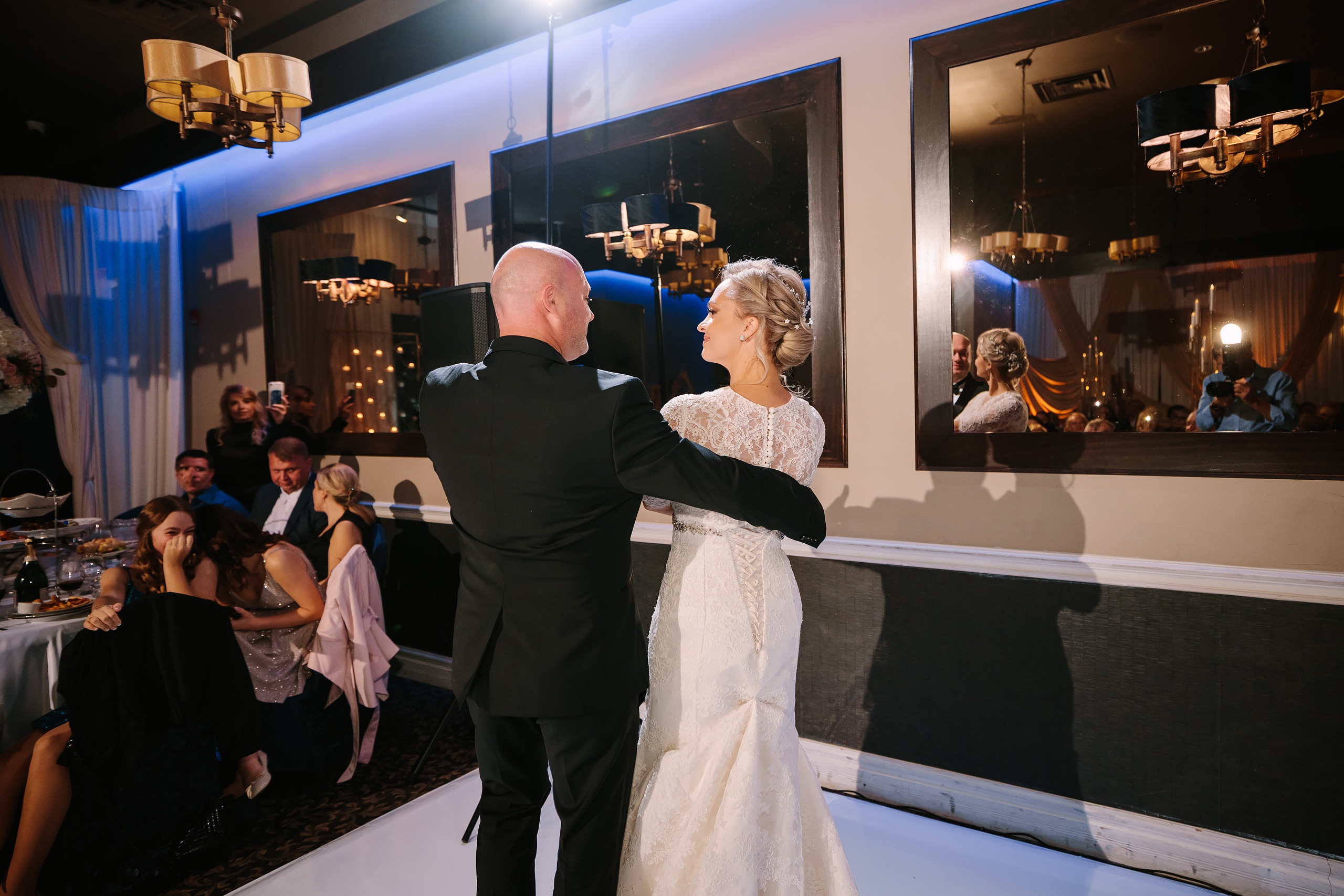 10.29.2022 Wedding. Wedding family event photographer in Chicago Nick Yushevich