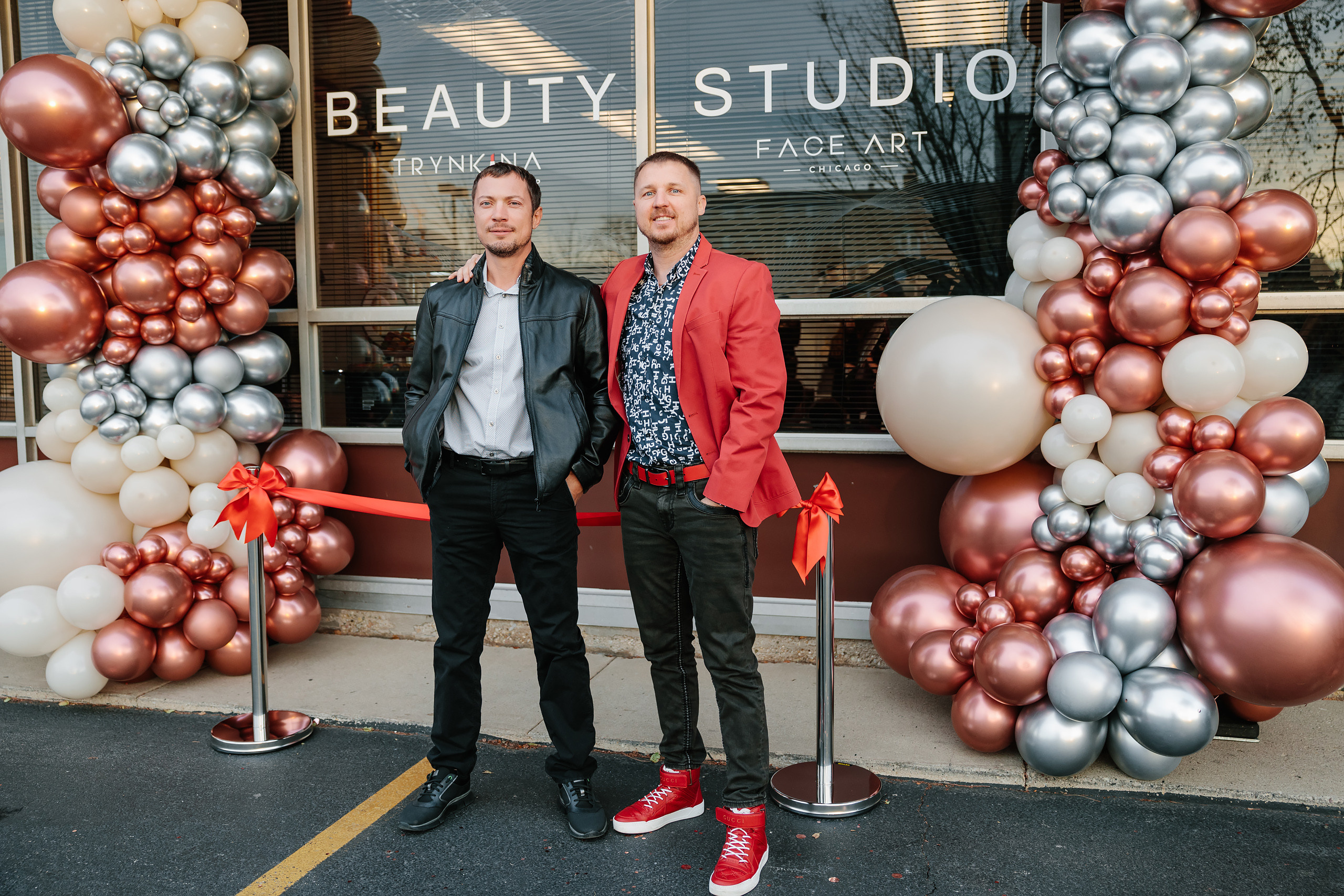 Grand Opening Trynkina Makeup 11.20.2022. Wedding family event photographer in Chicago Nick Yushevich