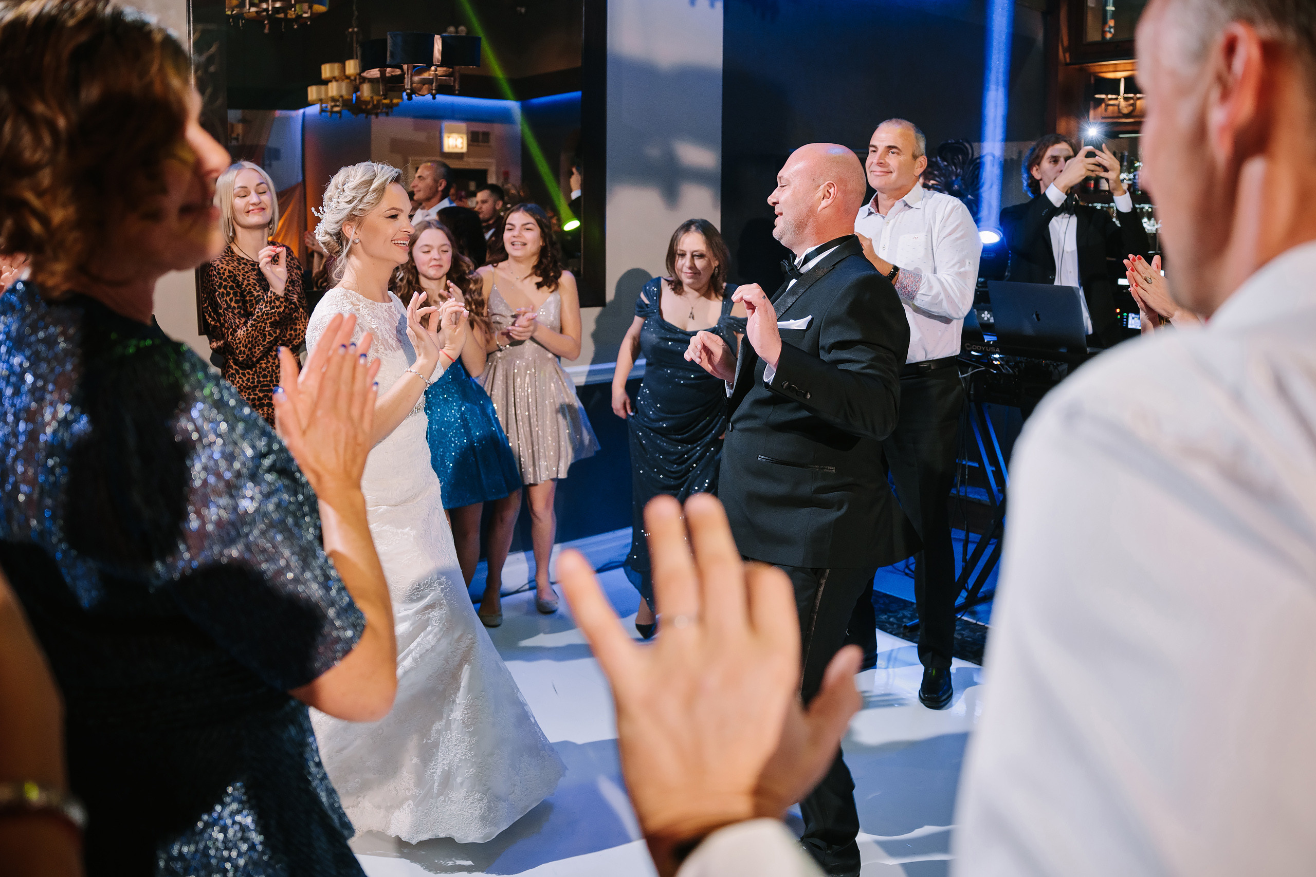 10.29.2022 Wedding. Wedding family event photographer in Chicago Nick Yushevich