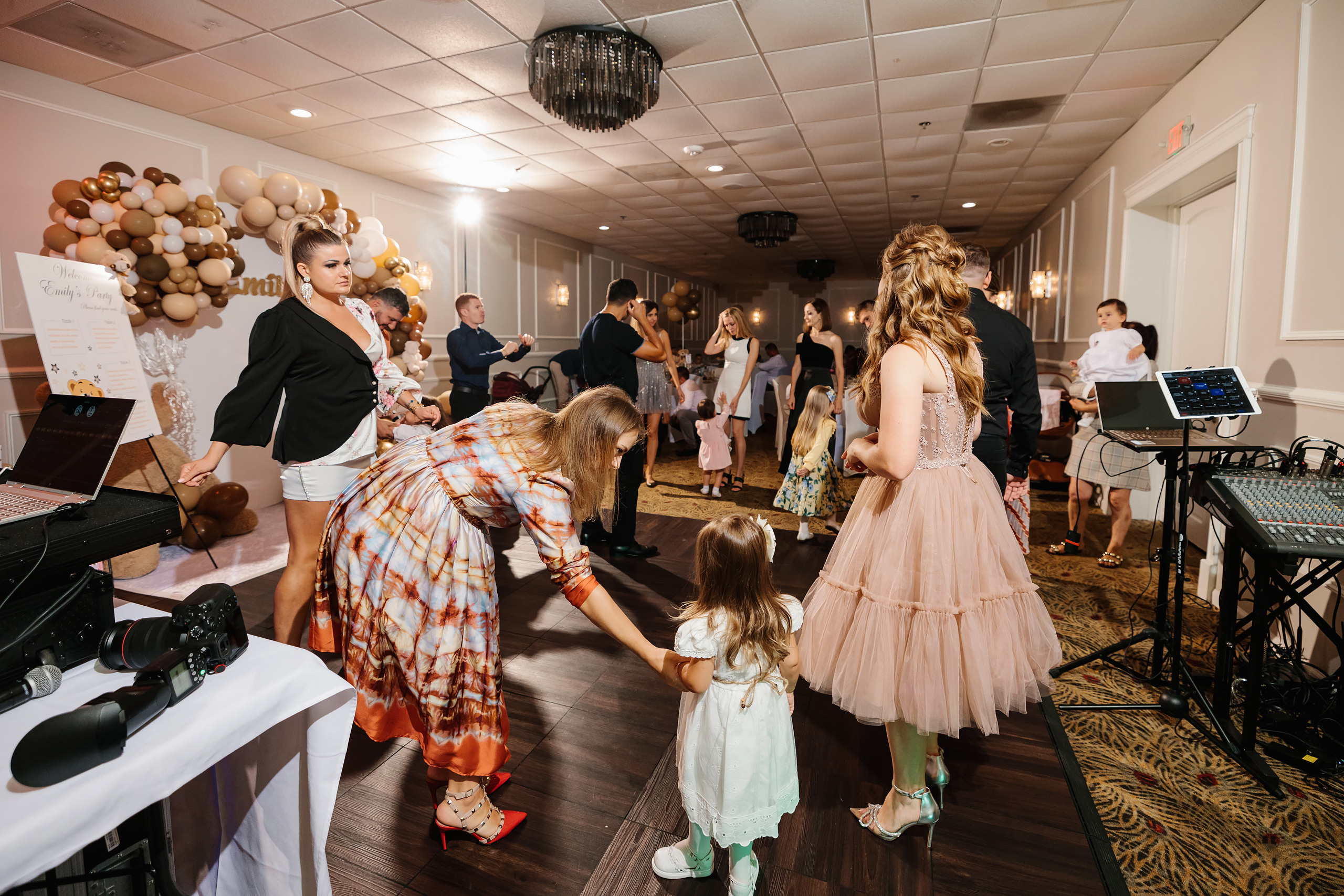 08.20.2022 First birthday. Wedding family event photographer in Chicago Nick Yushevich