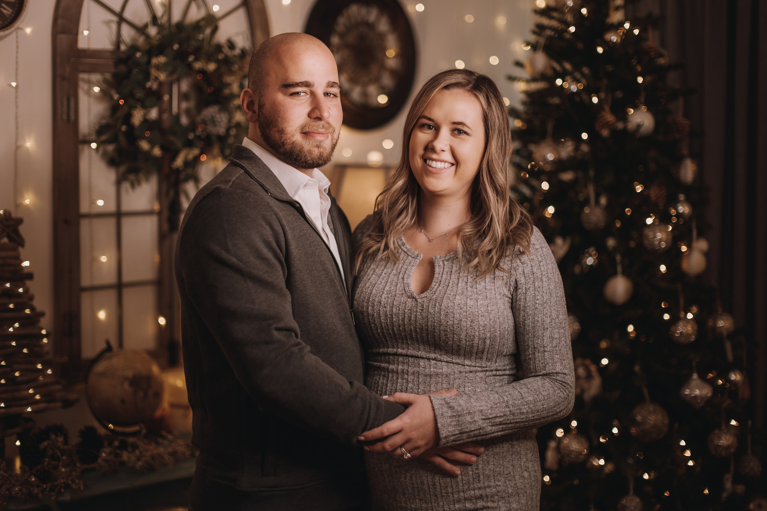 11.27.2022 Christmas Photoshoot 7. Wedding family event photographer in Chicago Nick Yushevich