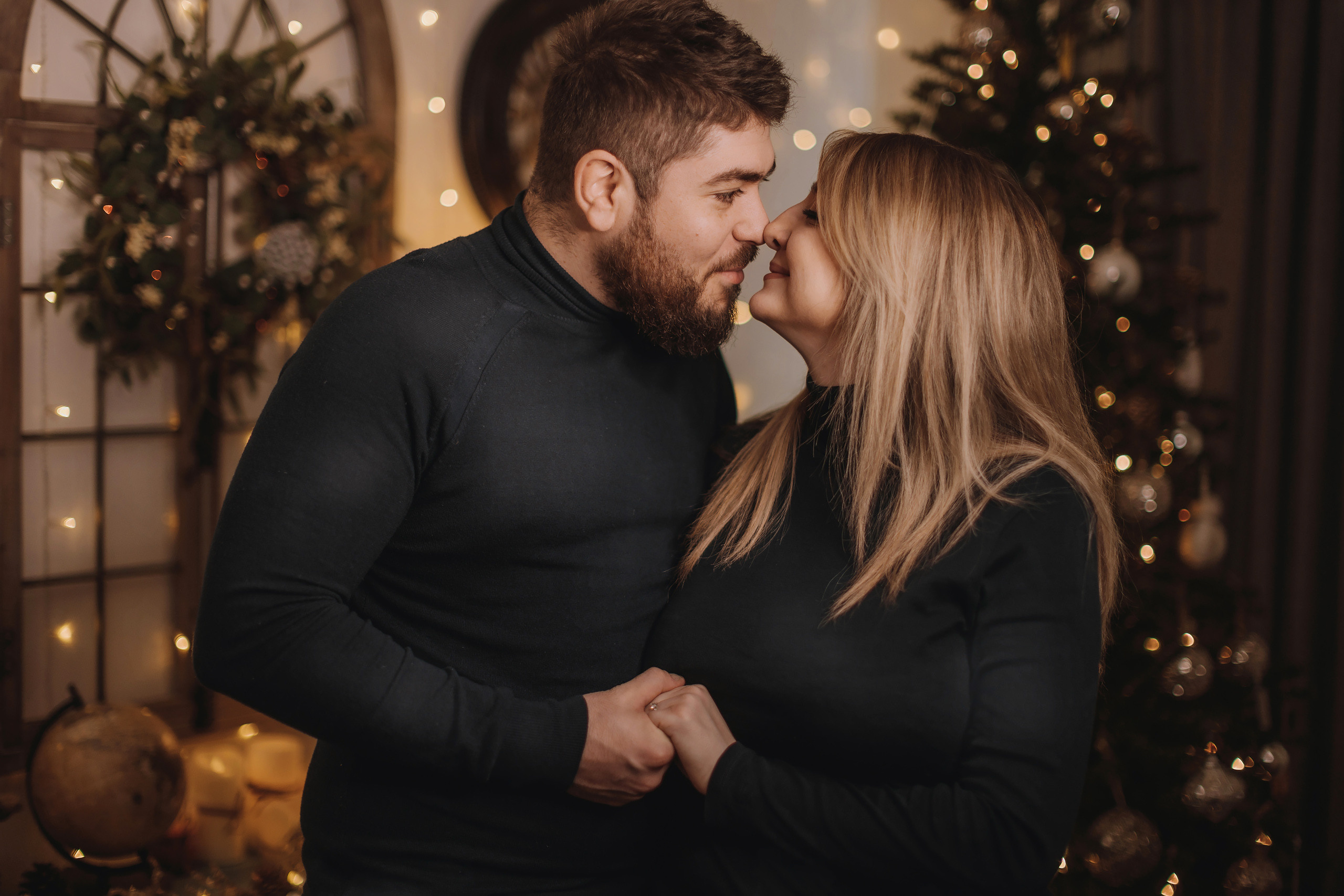 11.27.2022 Christmas Photoshoot 8. Wedding family event photographer in Chicago Nick Yushevich