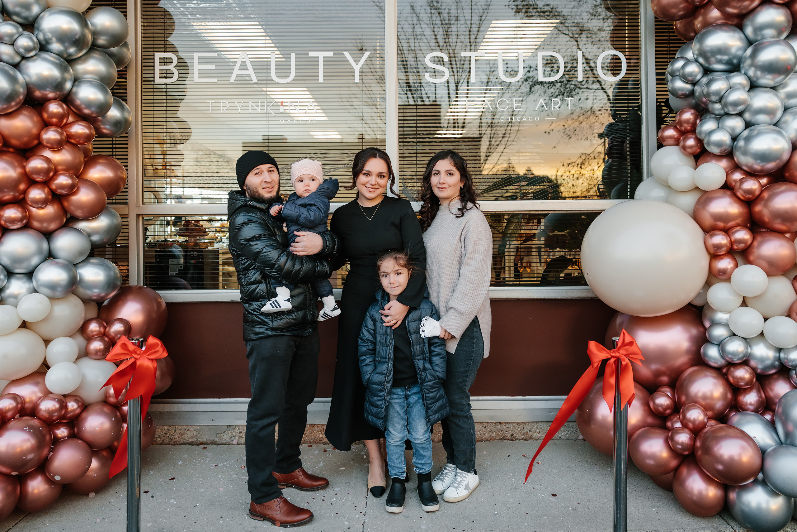 Grand Opening Trynkina Makeup 11.20.2022. Wedding family event photographer in Chicago Nick Yushevich