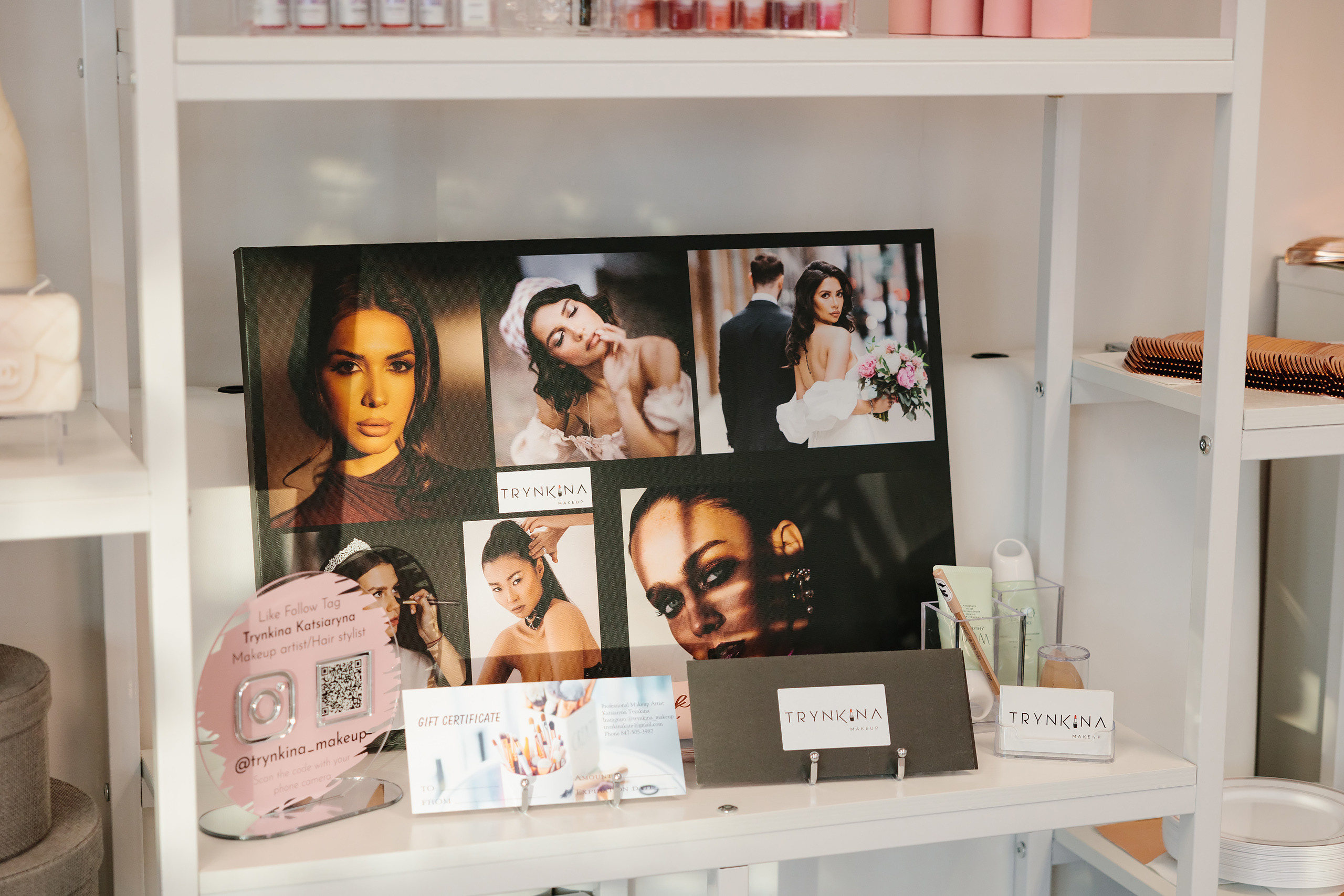 Grand Opening Trynkina Makeup 11.20.2022. Wedding family event photographer in Chicago Nick Yushevich