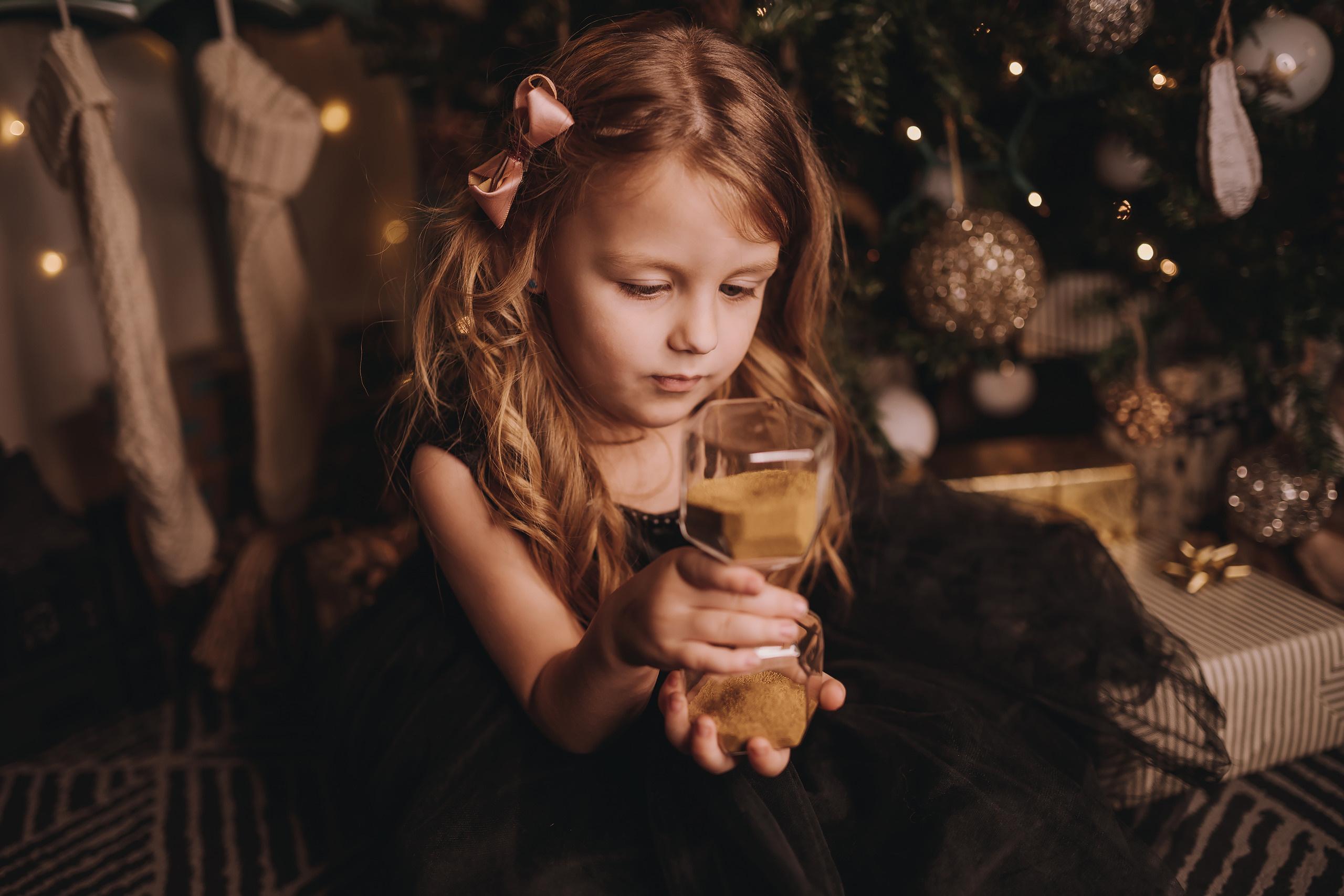 11.25.2022 Christmas Photoshoot 6. Wedding family event photographer in Chicago Nick Yushevich