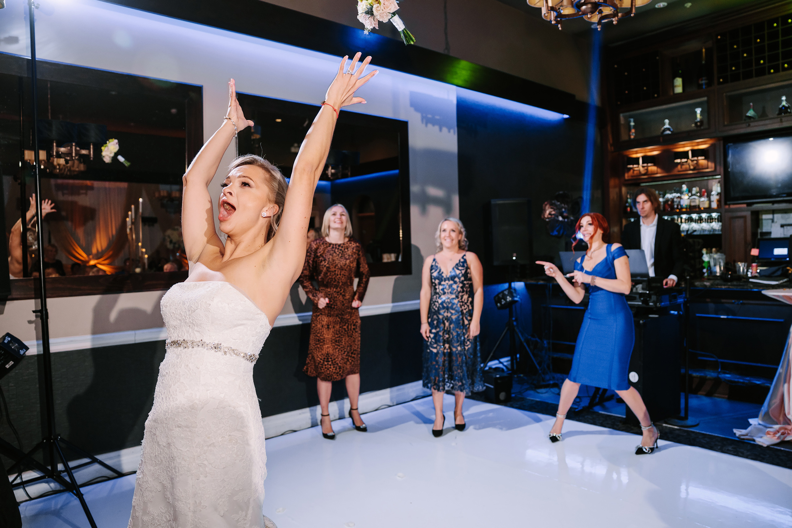 10.29.2022 Wedding. Wedding family event photographer in Chicago Nick Yushevich