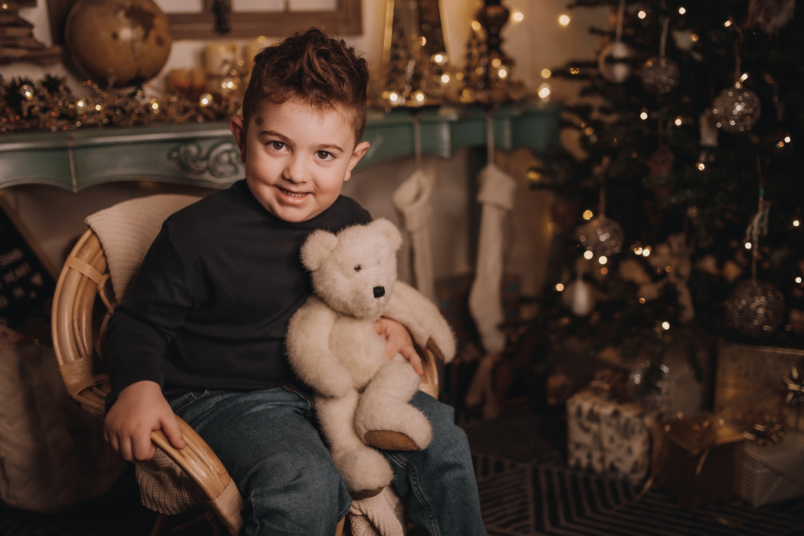 11.27.2022 Christmas Photoshoot 8. Wedding family event photographer in Chicago Nick Yushevich