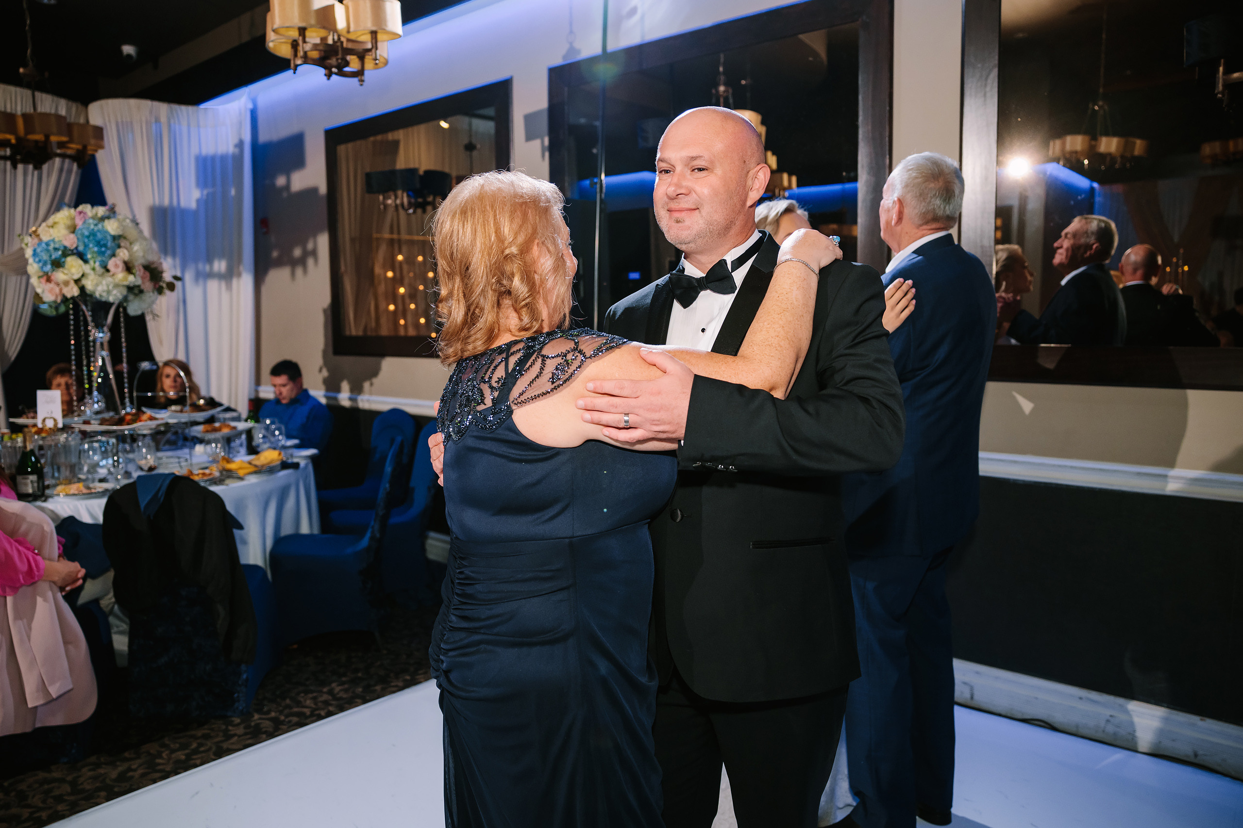 10.29.2022 Wedding. Wedding family event photographer in Chicago Nick Yushevich