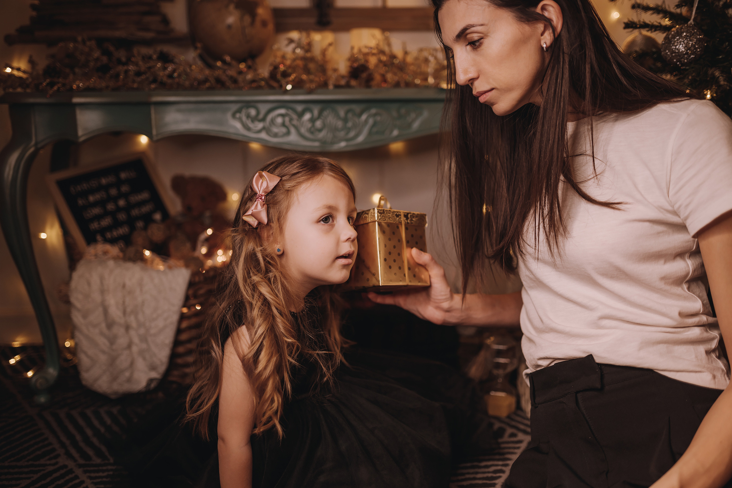 11.25.2022 Christmas Photoshoot 6. Wedding family event photographer in Chicago Nick Yushevich