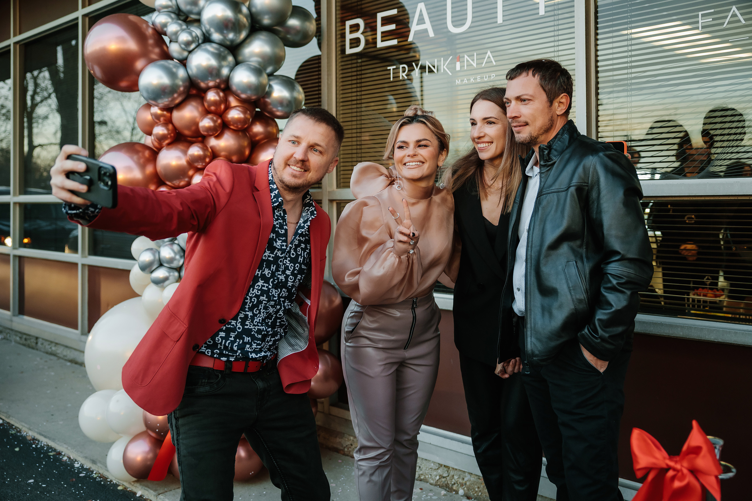 Grand Opening Trynkina Makeup 11.20.2022. Wedding family event photographer in Chicago Nick Yushevich