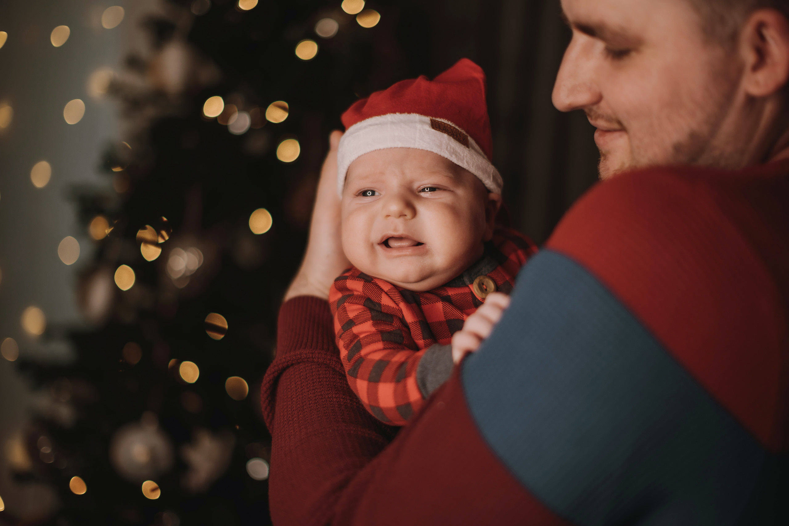 11.26.2022 Christmas Photoshoot 9. Wedding family event photographer in Chicago Nick Yushevich