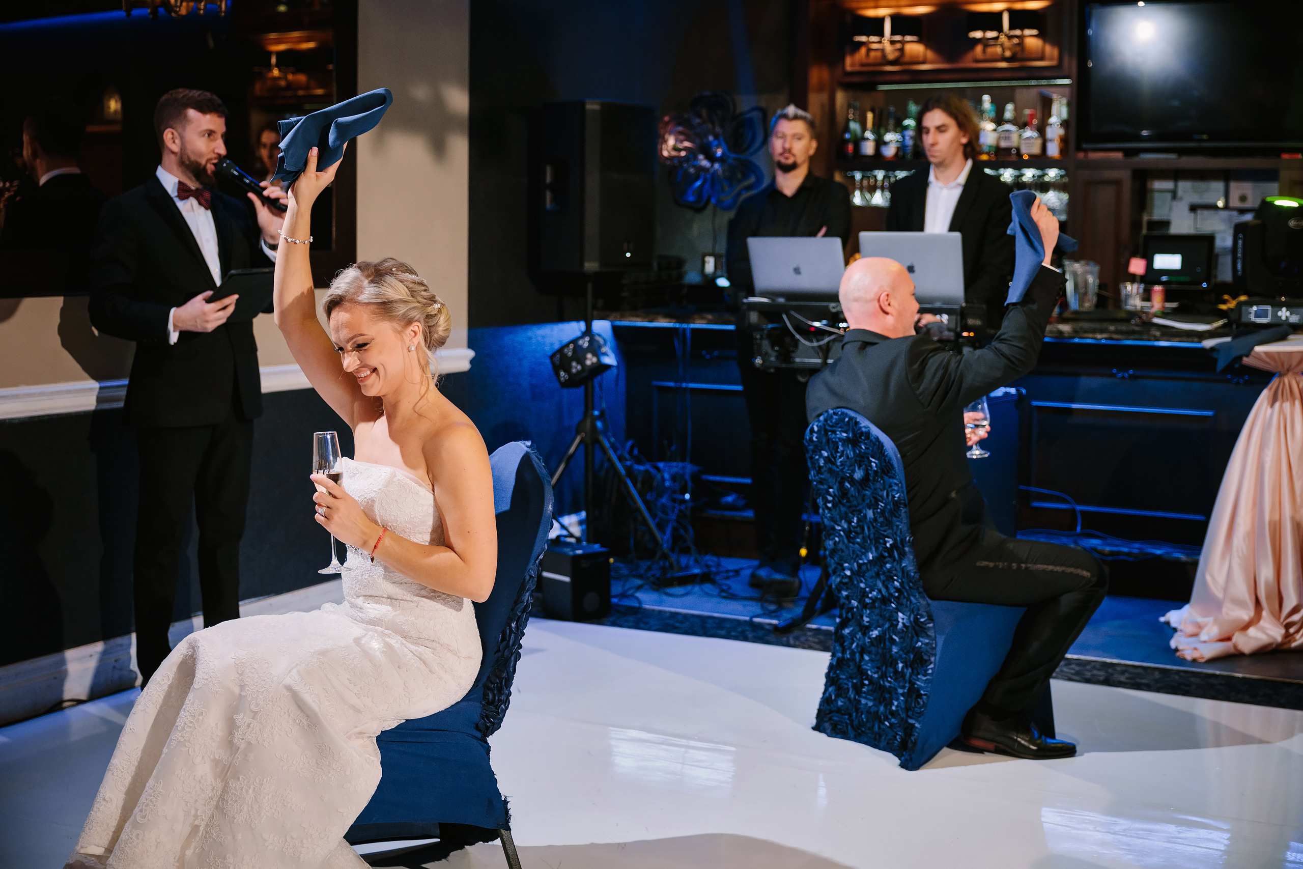 10.29.2022 Wedding. Wedding family event photographer in Chicago Nick Yushevich