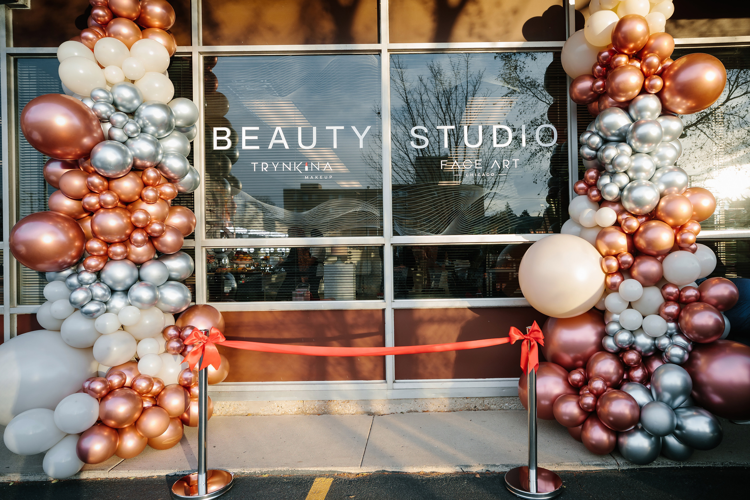 Grand Opening Trynkina Makeup 11.20.2022. Wedding family event photographer in Chicago Nick Yushevich