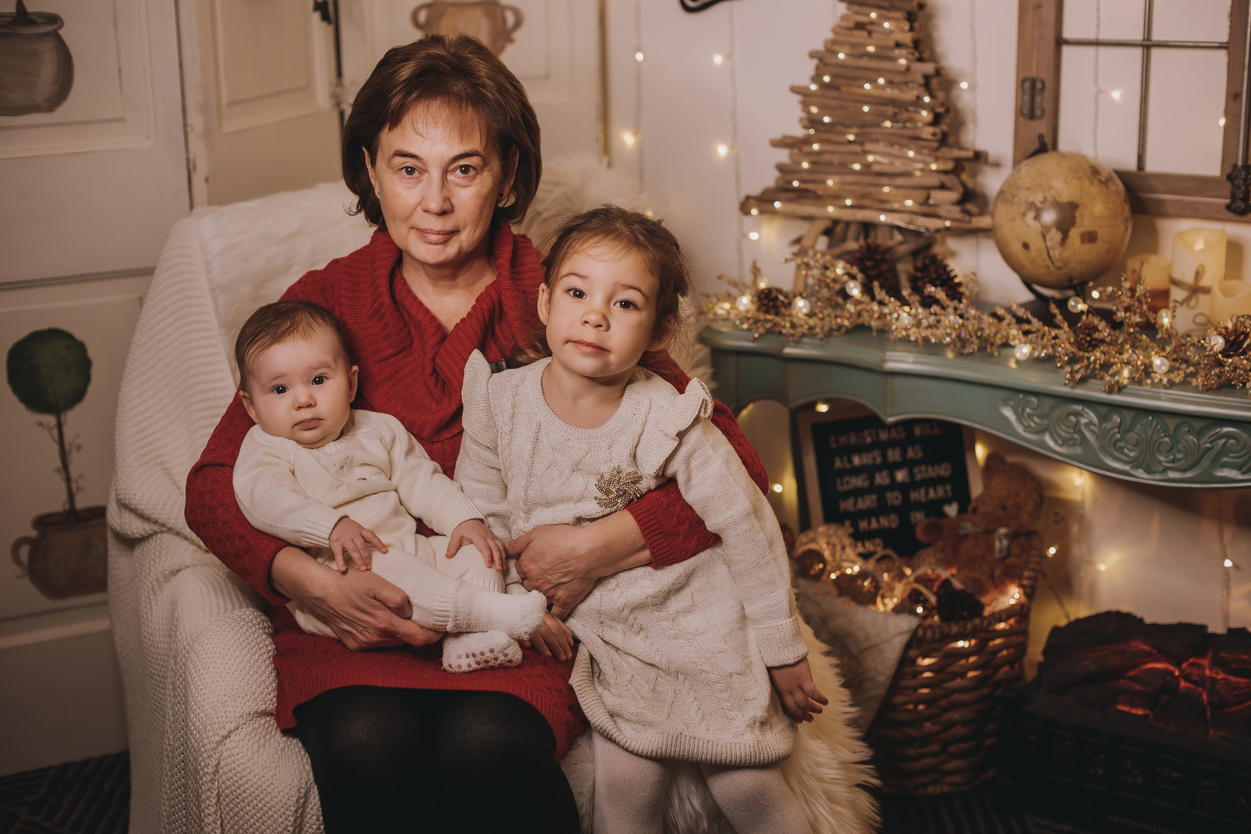 11.14.2022 Christmas Photoshoot 2. Wedding family event photographer in Chicago Nick Yushevich