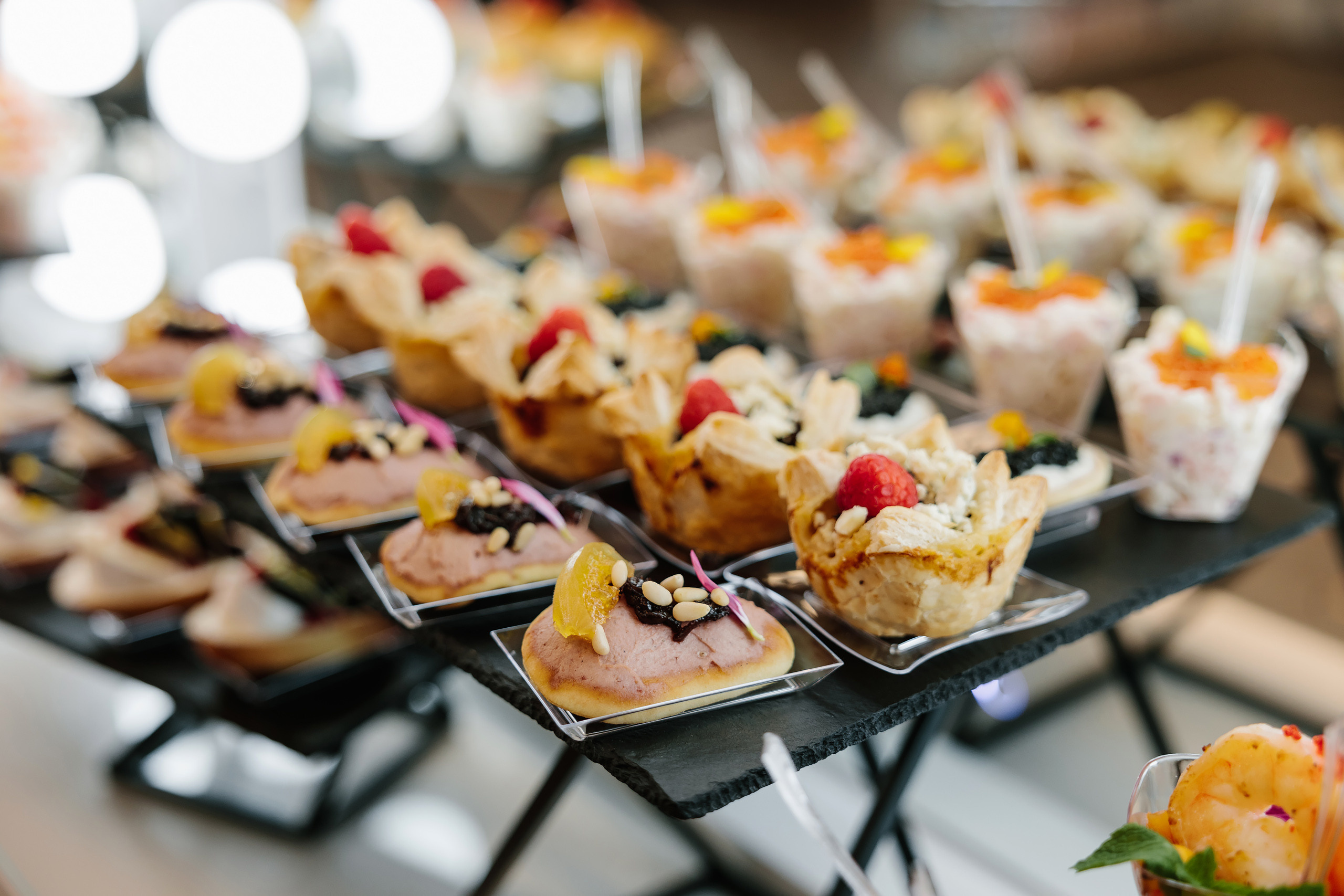 Grand Opening Trynkina Makeup 11.20.2022. Wedding family event photographer in Chicago Nick Yushevich