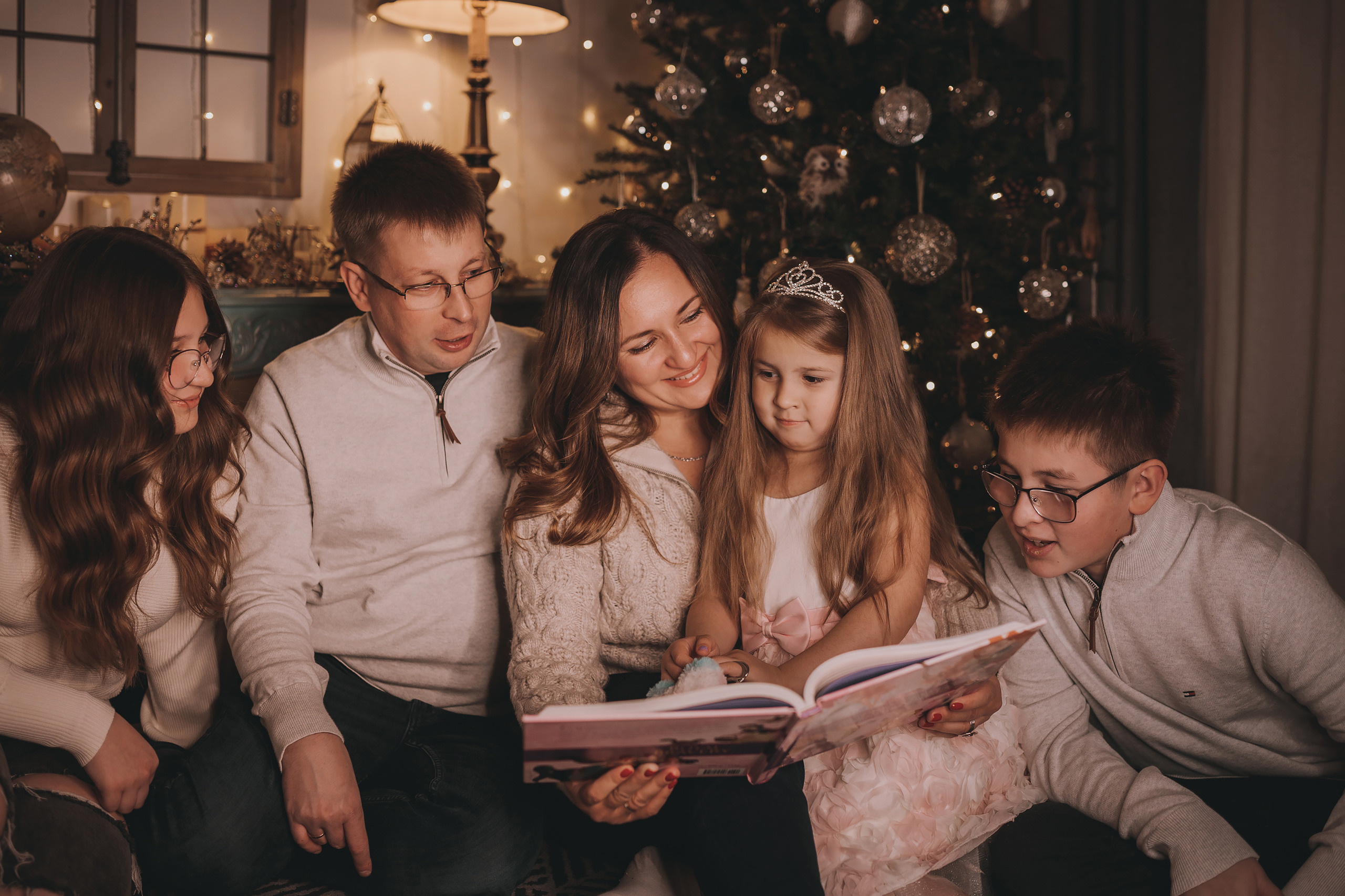 11.12.2022 Christmas Photoshoot 1. Wedding family event photographer in Chicago Nick Yushevich