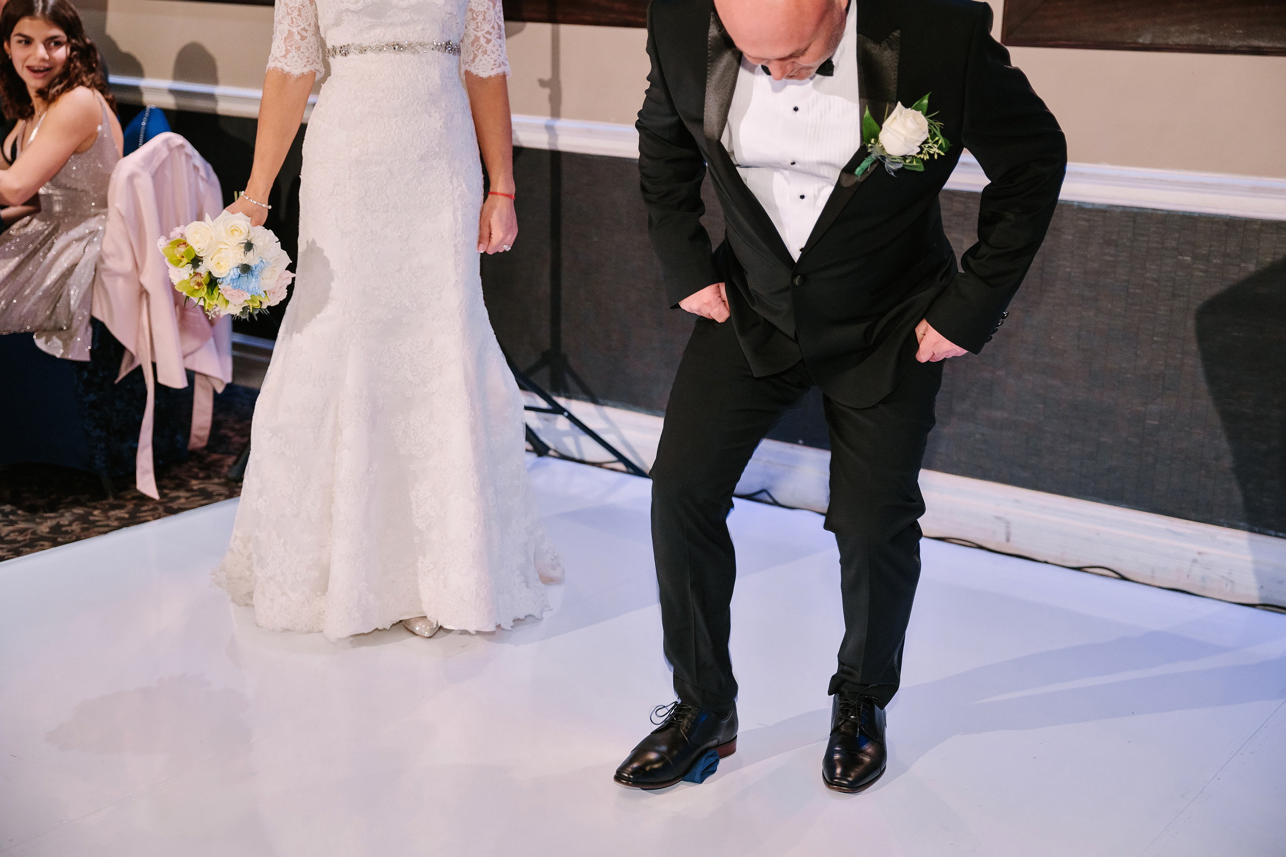 10.29.2022 Wedding. Wedding family event photographer in Chicago Nick Yushevich